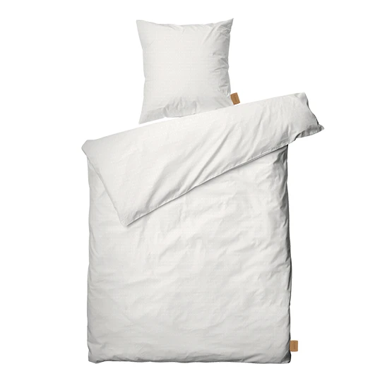 Påslakanset 220x220 cm från JUNA i färgen Mörkgrå, tillverkad av Bomull