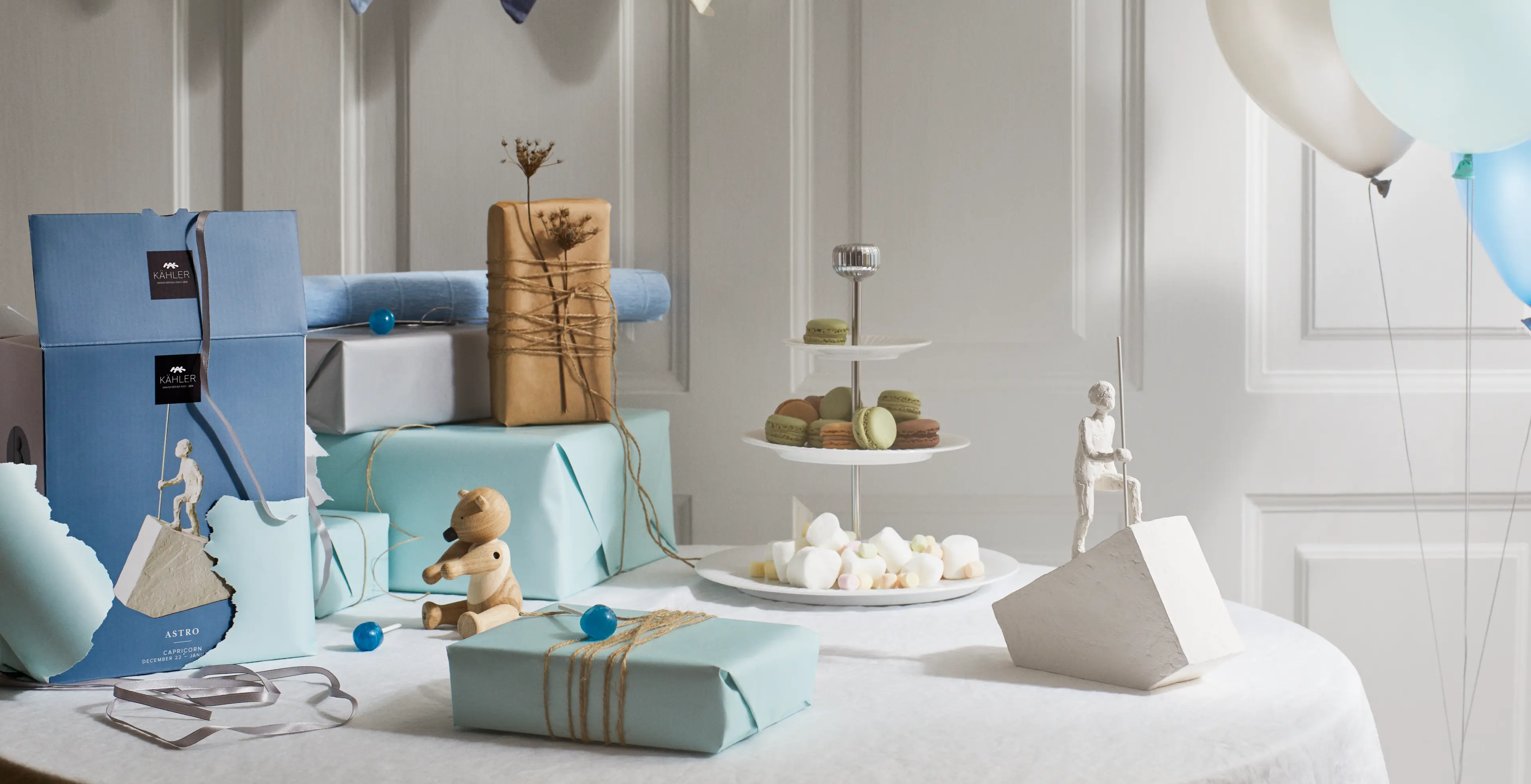 Songbird bedding, rocking horse and songbirds, Kay Bojesen