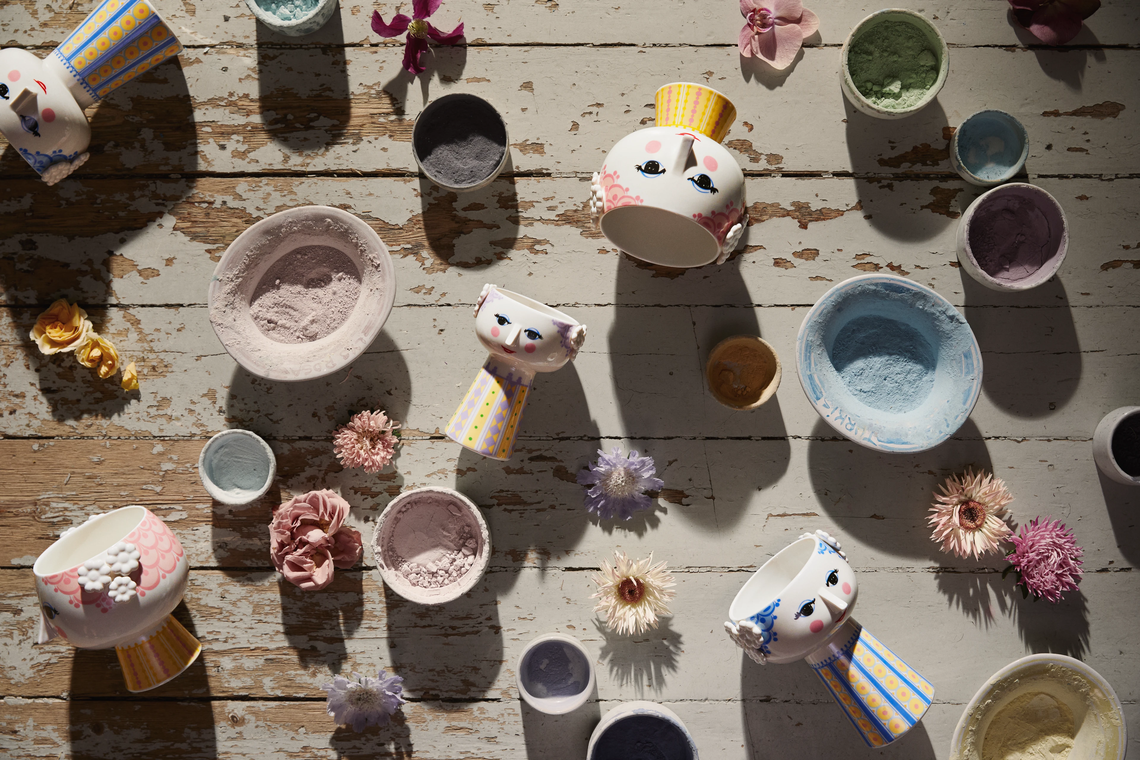 Vase H15 cm from Bjørn Wiinblad in Lavender color, made of Ceramics