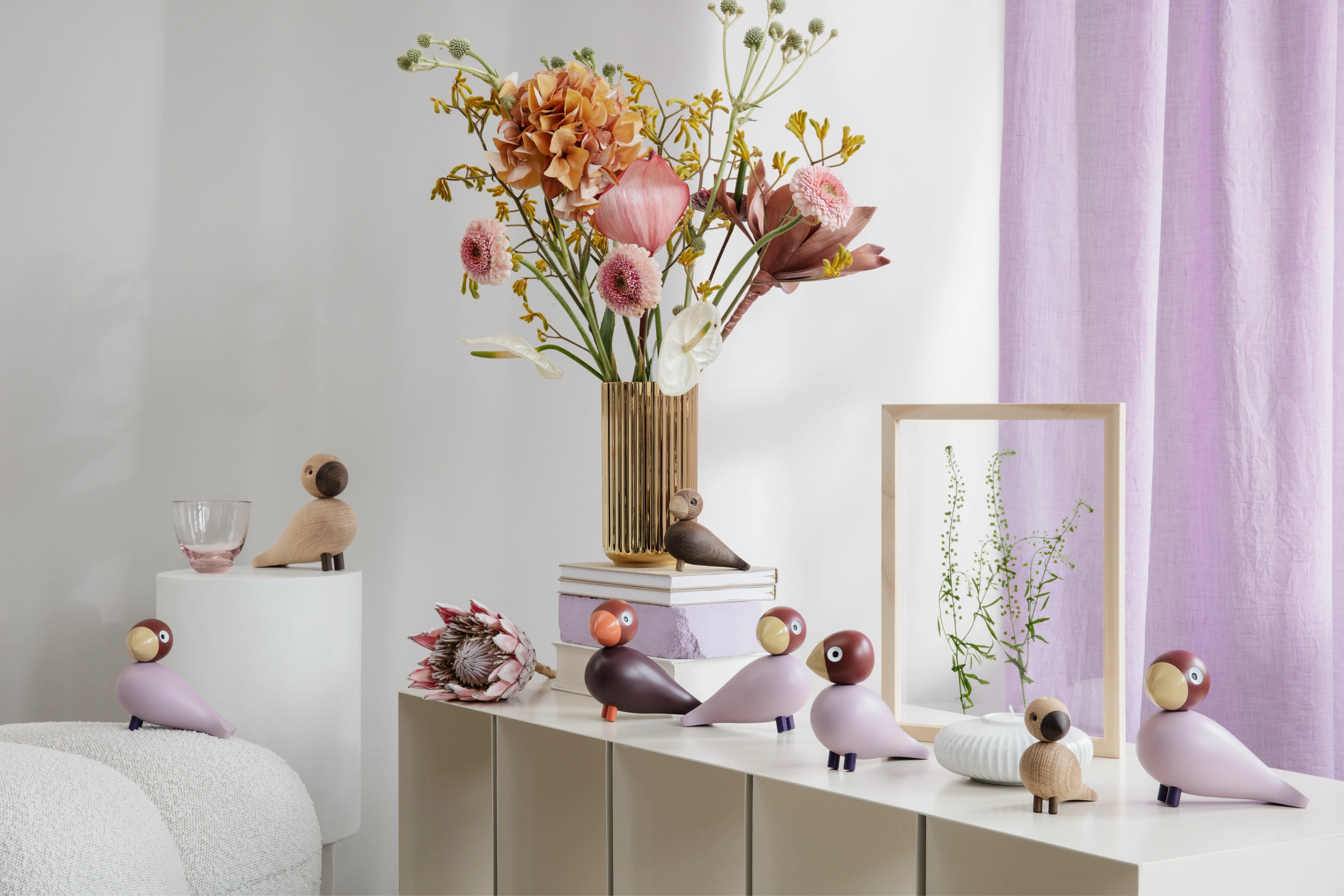 Jackie Year Bird 2023 H12.5 cm fra Kay Bojesen i farven Lavendel, lavet af Træ