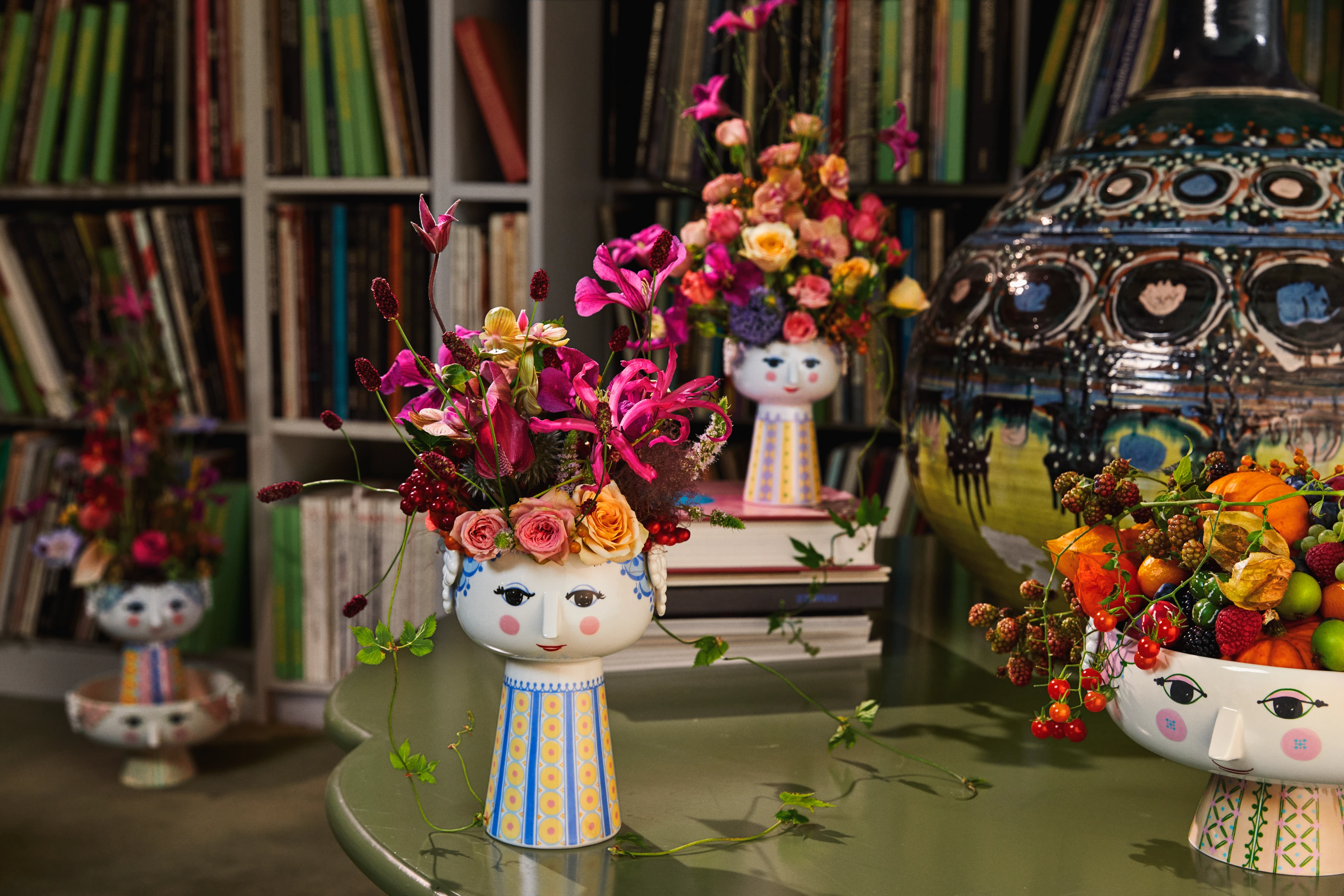 Vase H18.5 cm fra Bjørn Wiinblad i farven Blå, lavet af Keramik