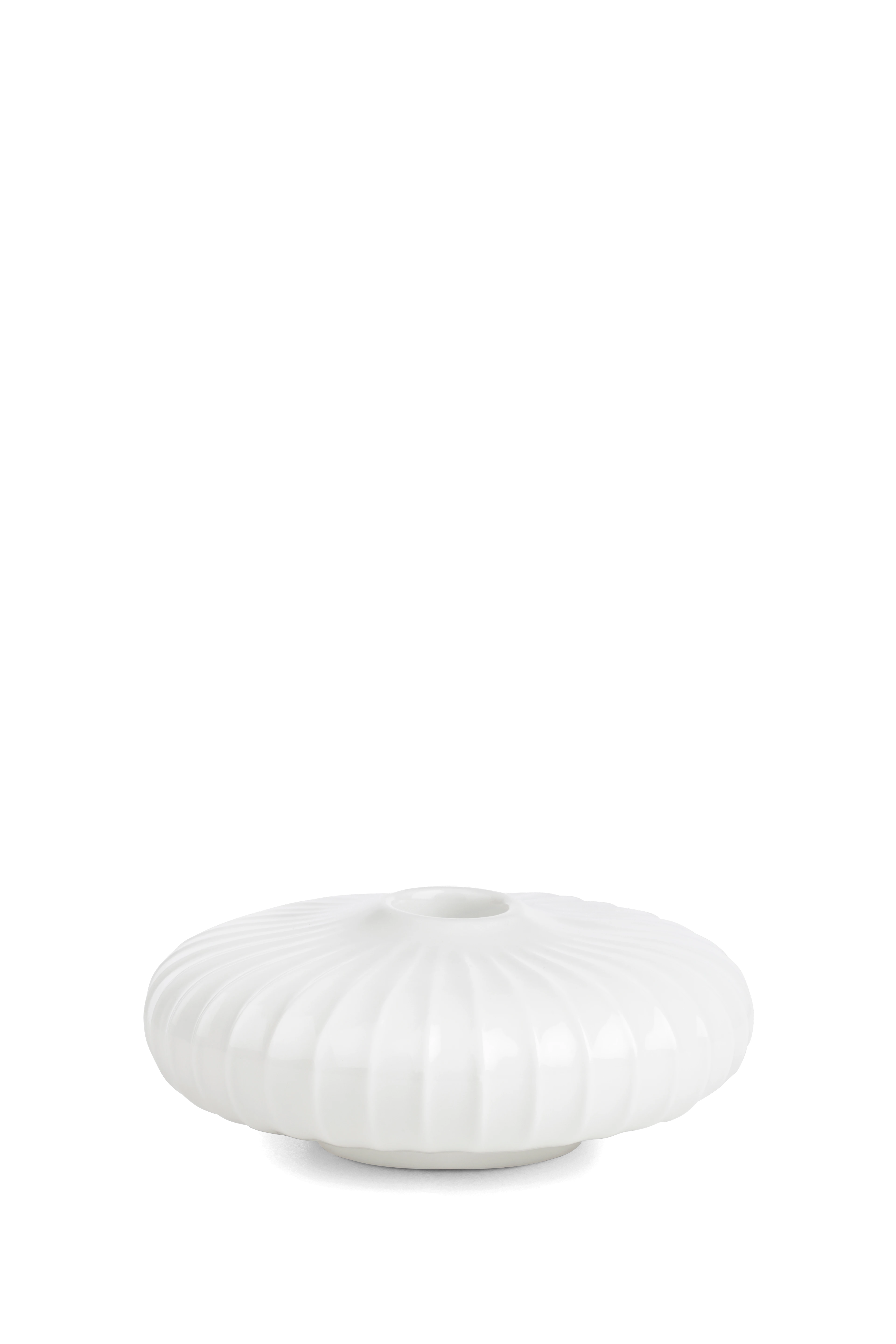 Lysestage rund Ø11.5 cm fra Kähler i farven Hvid, lavet af Keramik