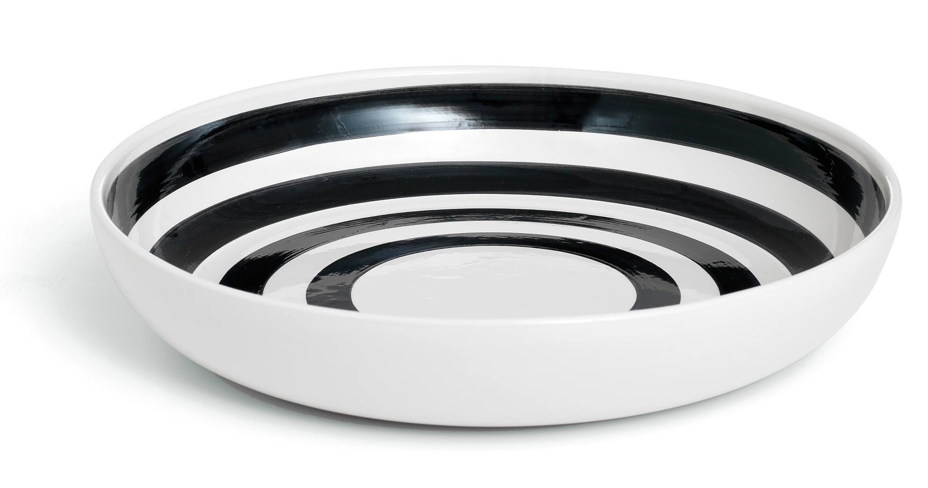 Dish Ø30 cm from Kähler  in Black color, made of Ceramics