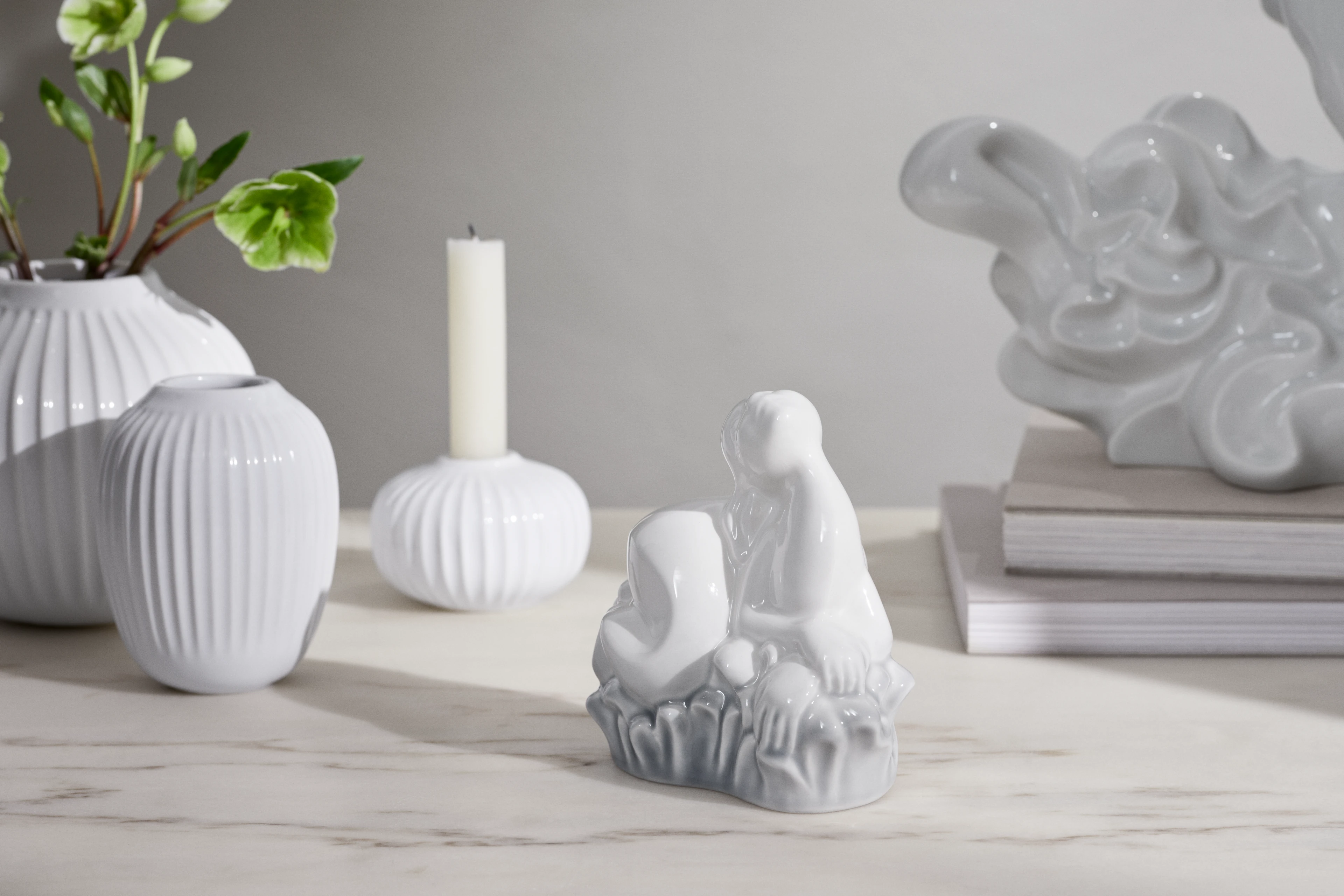 The Quietness from Kähler  in Grey color, made of Ceramics