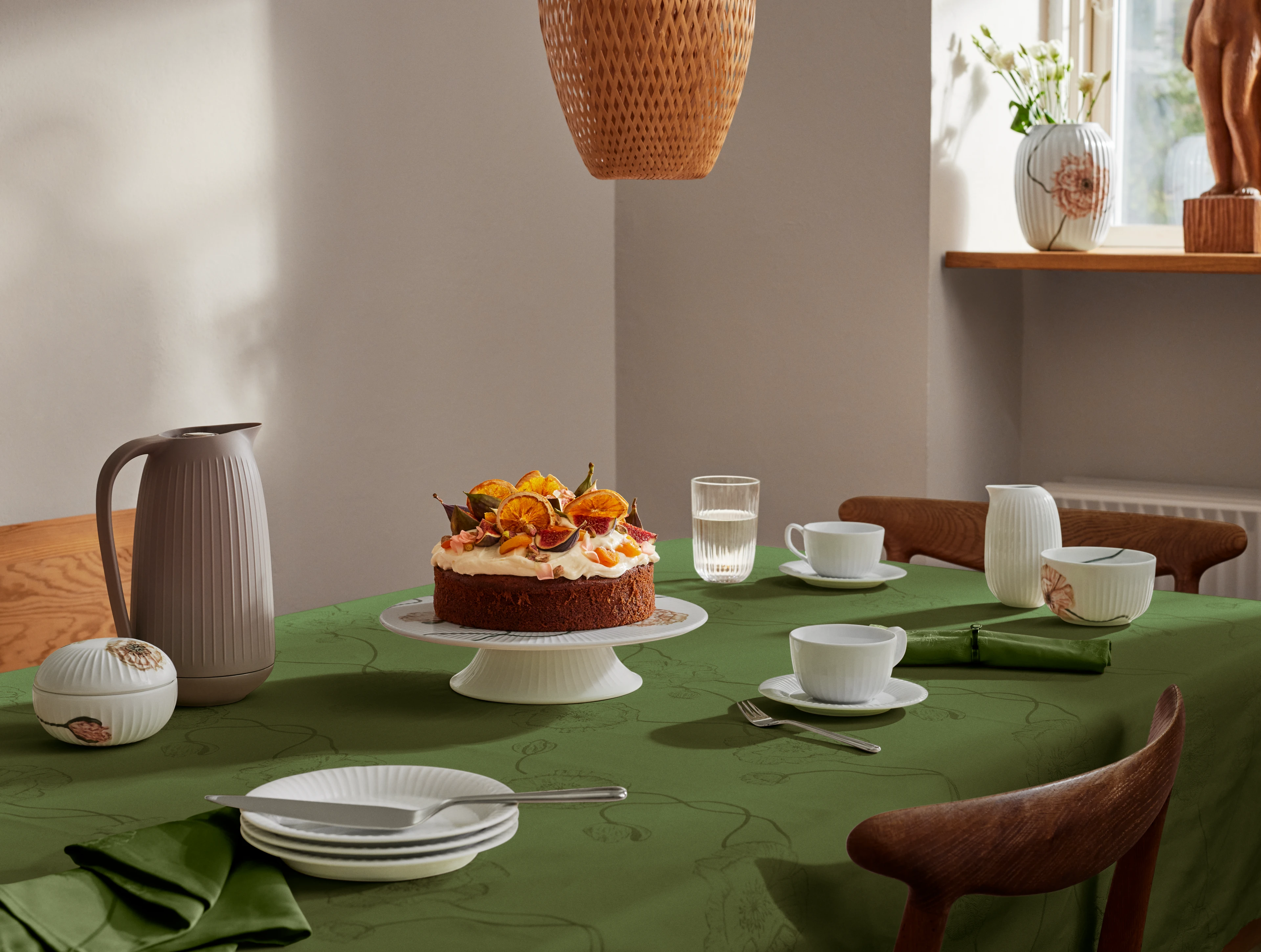 Damask tablecloth 150x370 cm from Kähler in Green color, made of Cotton