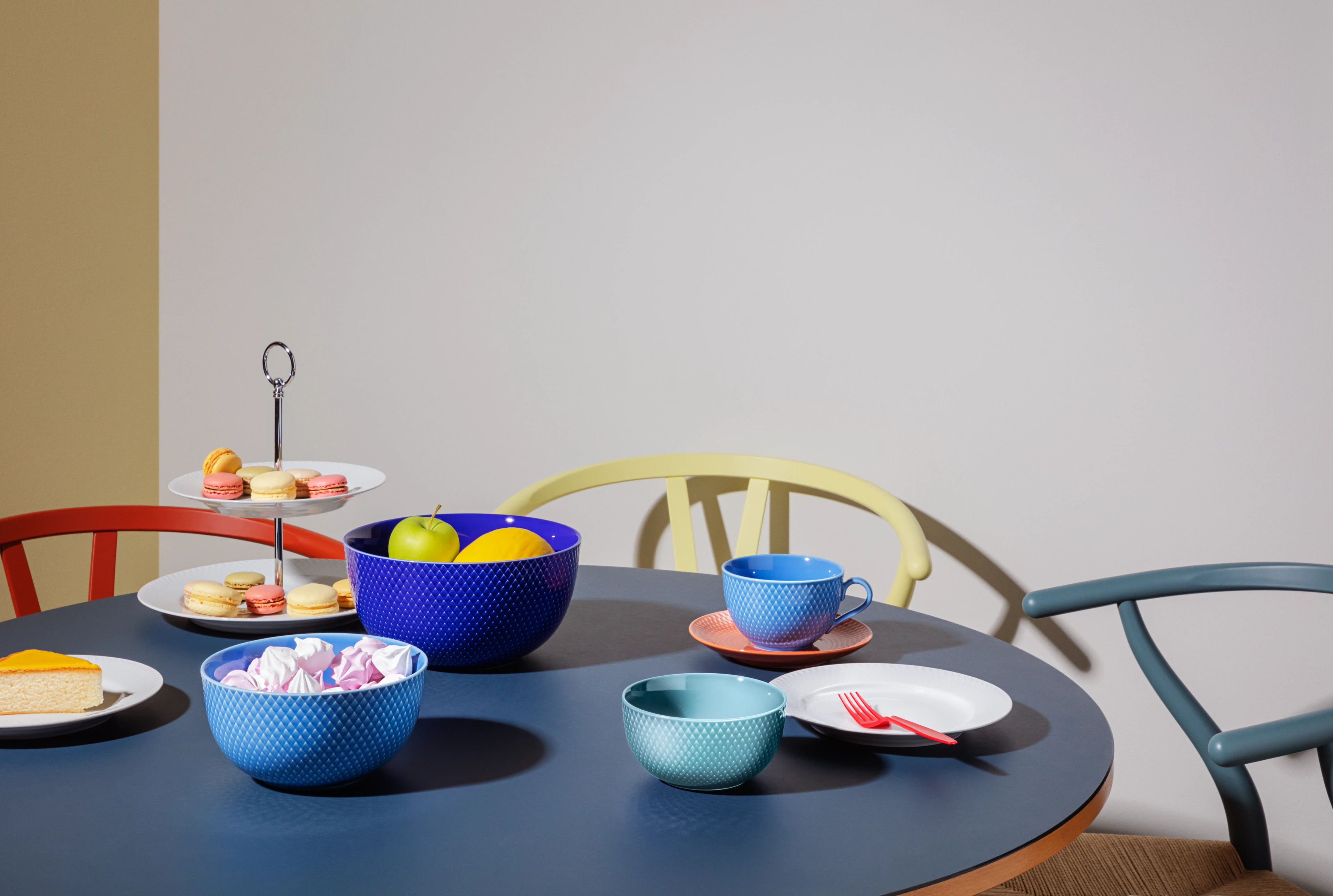 Lyngby Porcelæn Rhombe Color Skåler – Kjøp hos Rosendahl.com