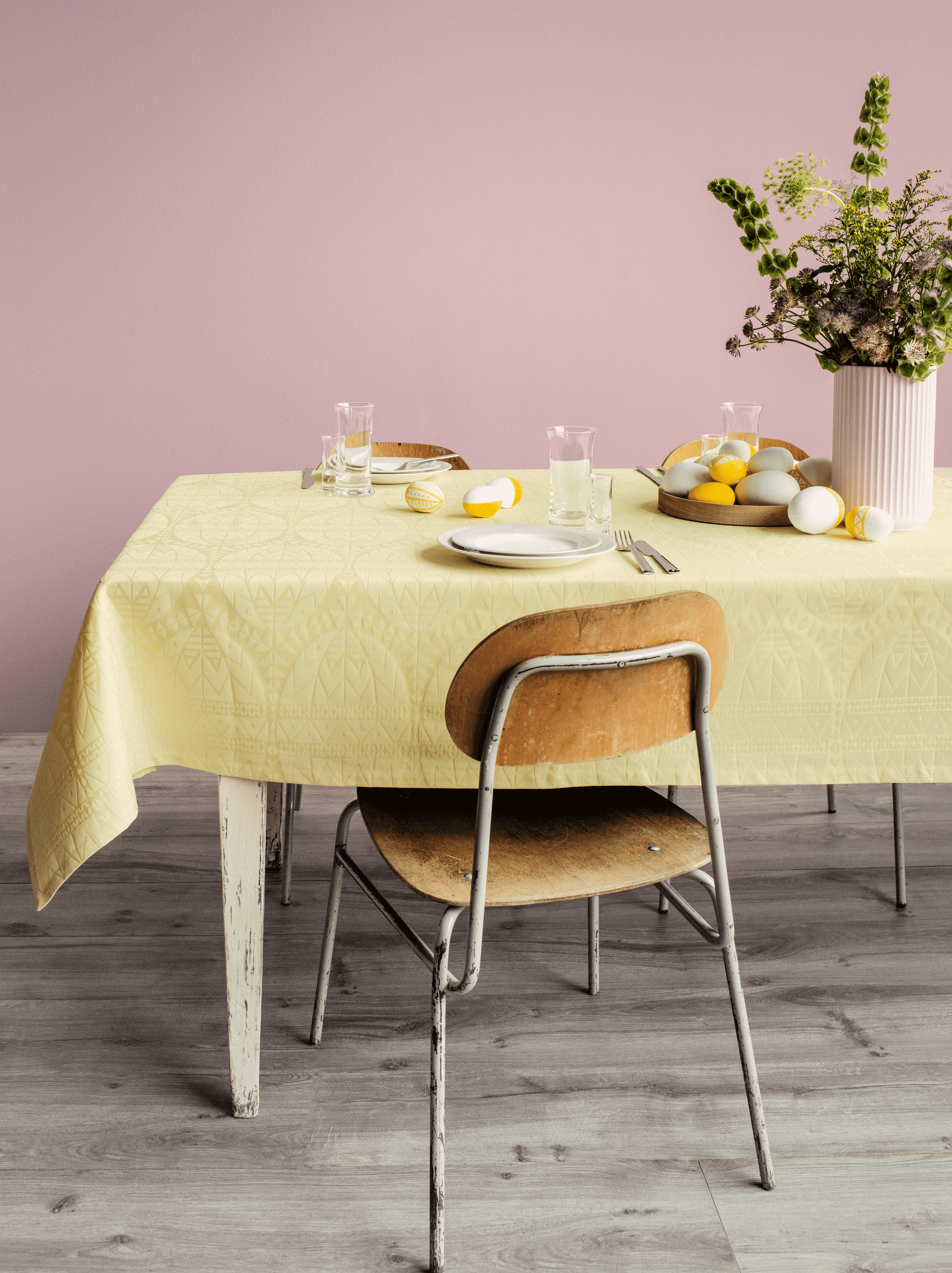 Easter Damask tablecloth 150x220 cm