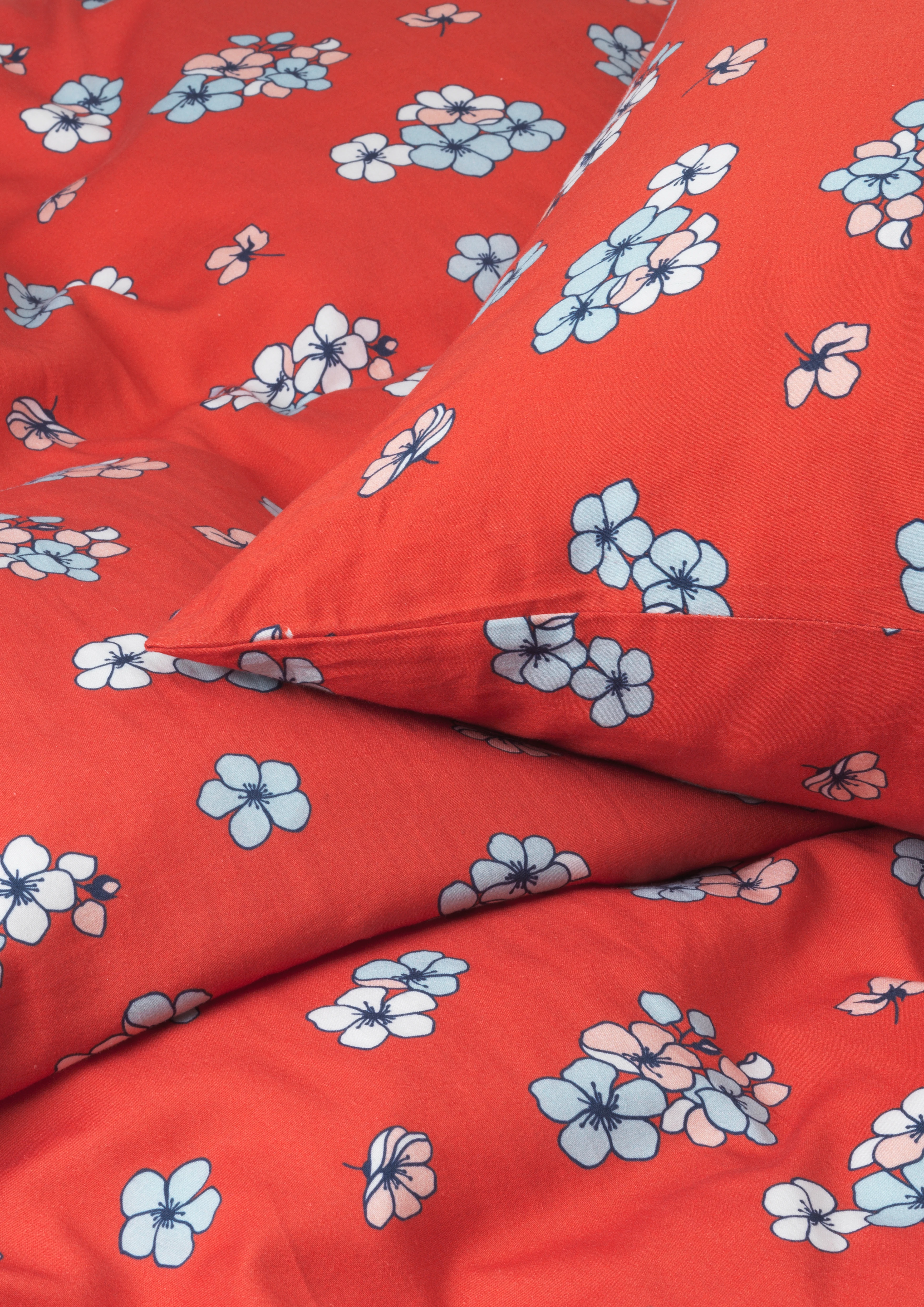 Bed linen 200x220 cm from JUNA in Chili color, made of Cotton sateen