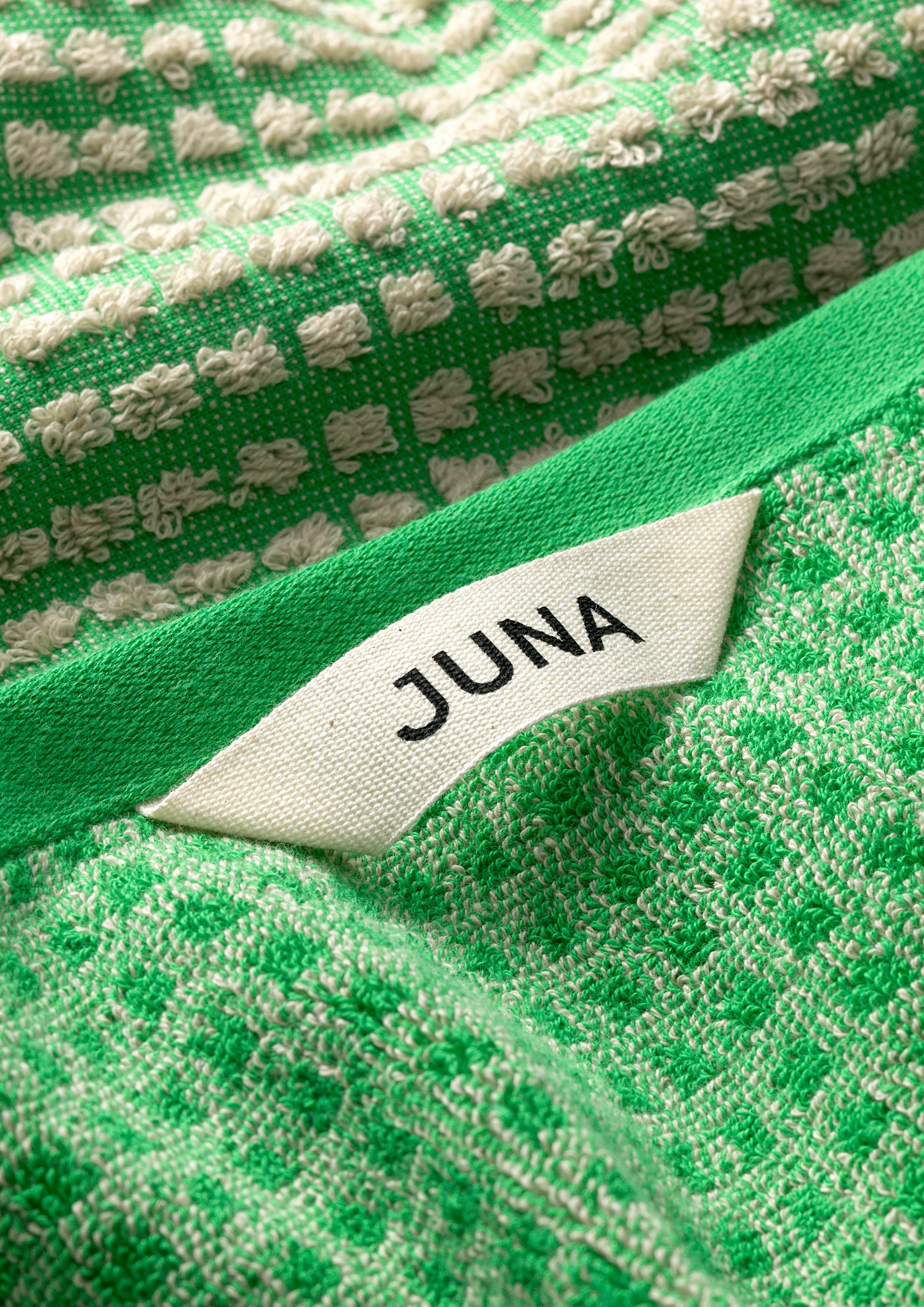 Towel 70x140 cm from JUNA in Green/Sand color, made of Cotton