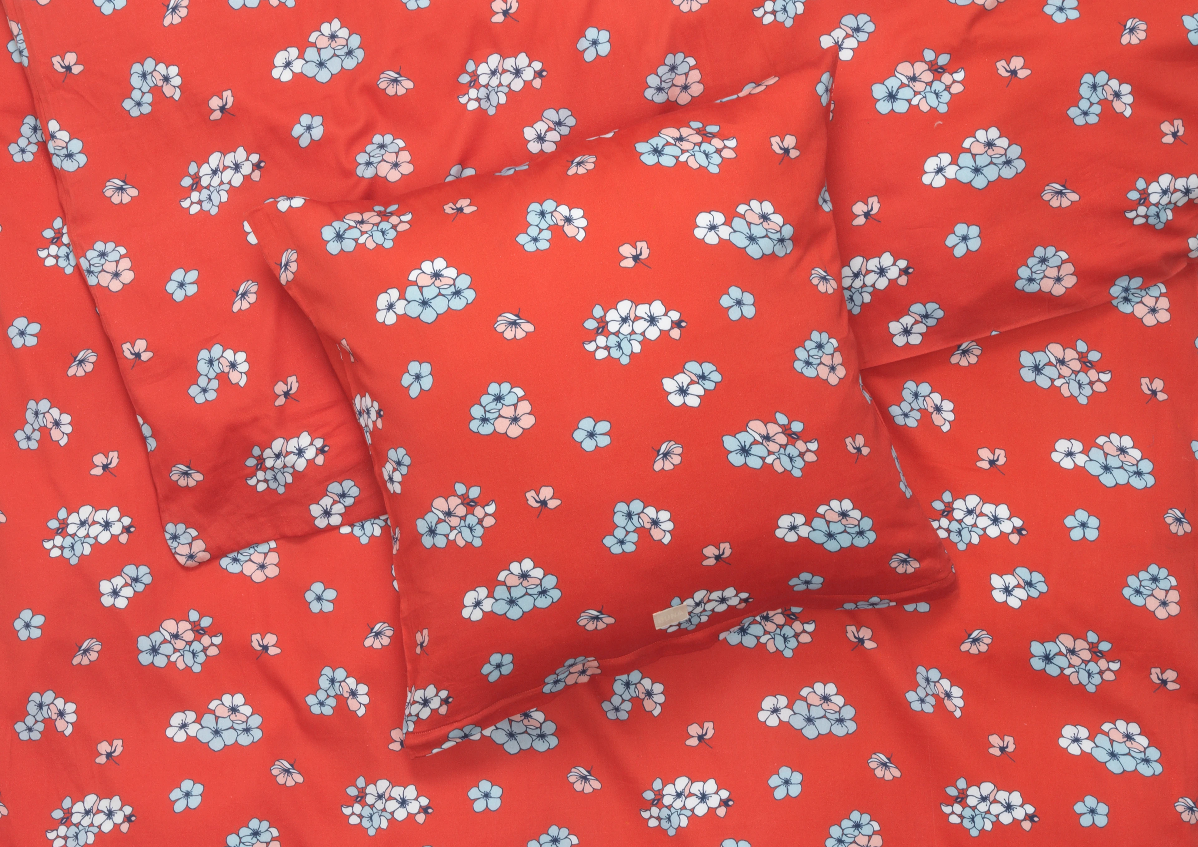 Bed linen 220x220 cm from JUNA in Chili color, made of Cotton sateen