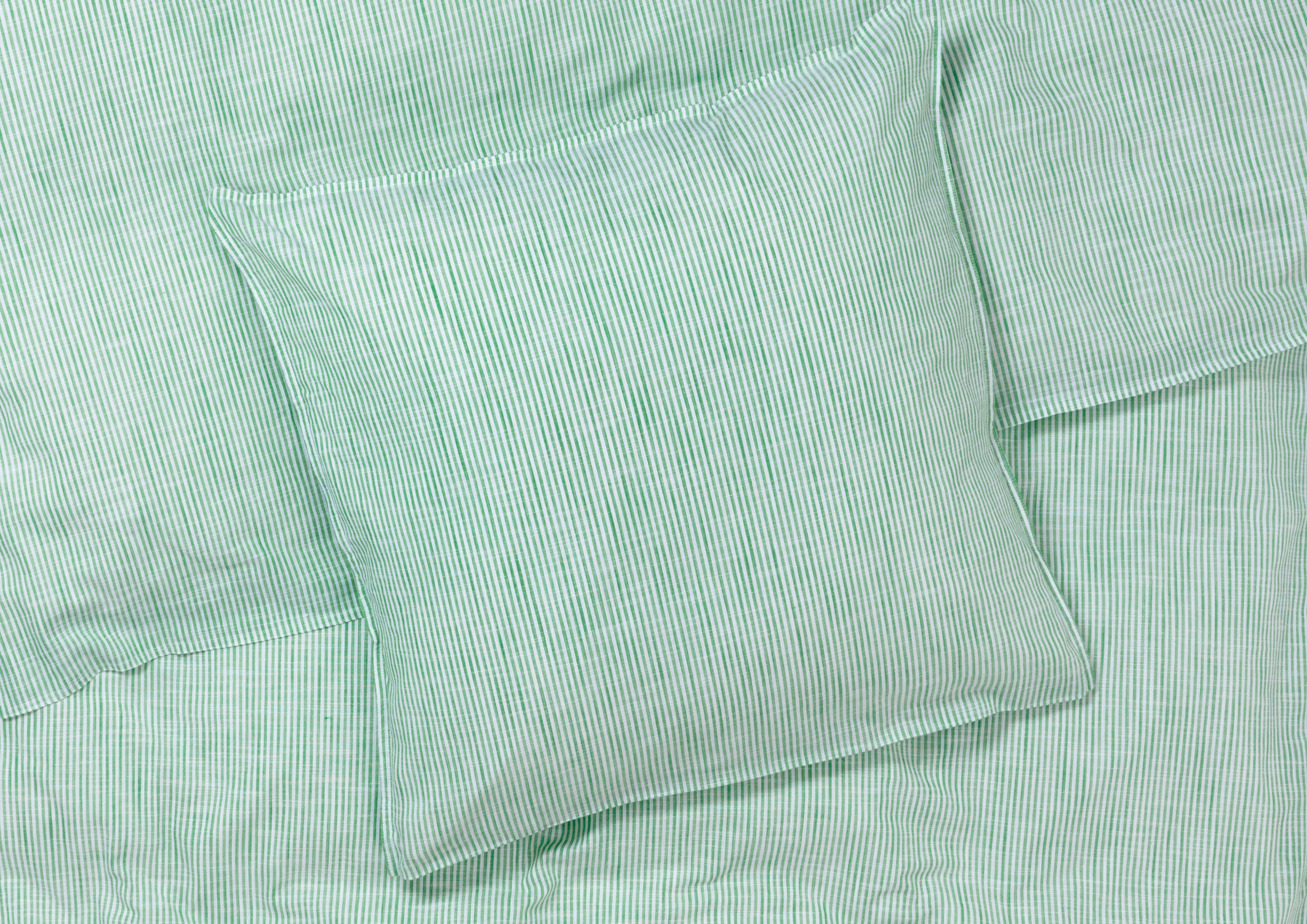 Bed linen 200x220 cm from JUNA in Green/White color, made of Cotton