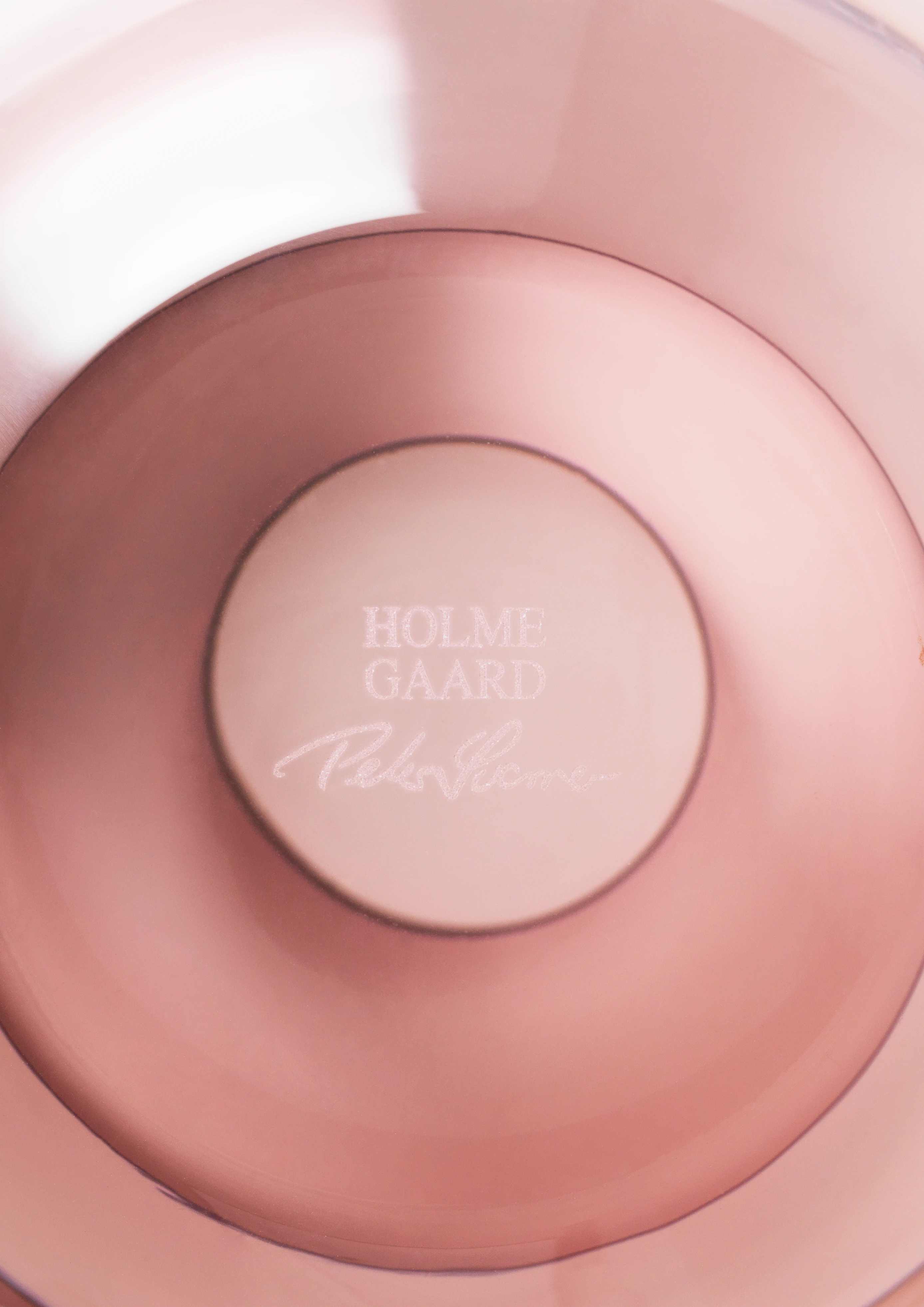 Vas H20.5 cm från Holmegaard i färgen Rosa, tillverkad av Glas