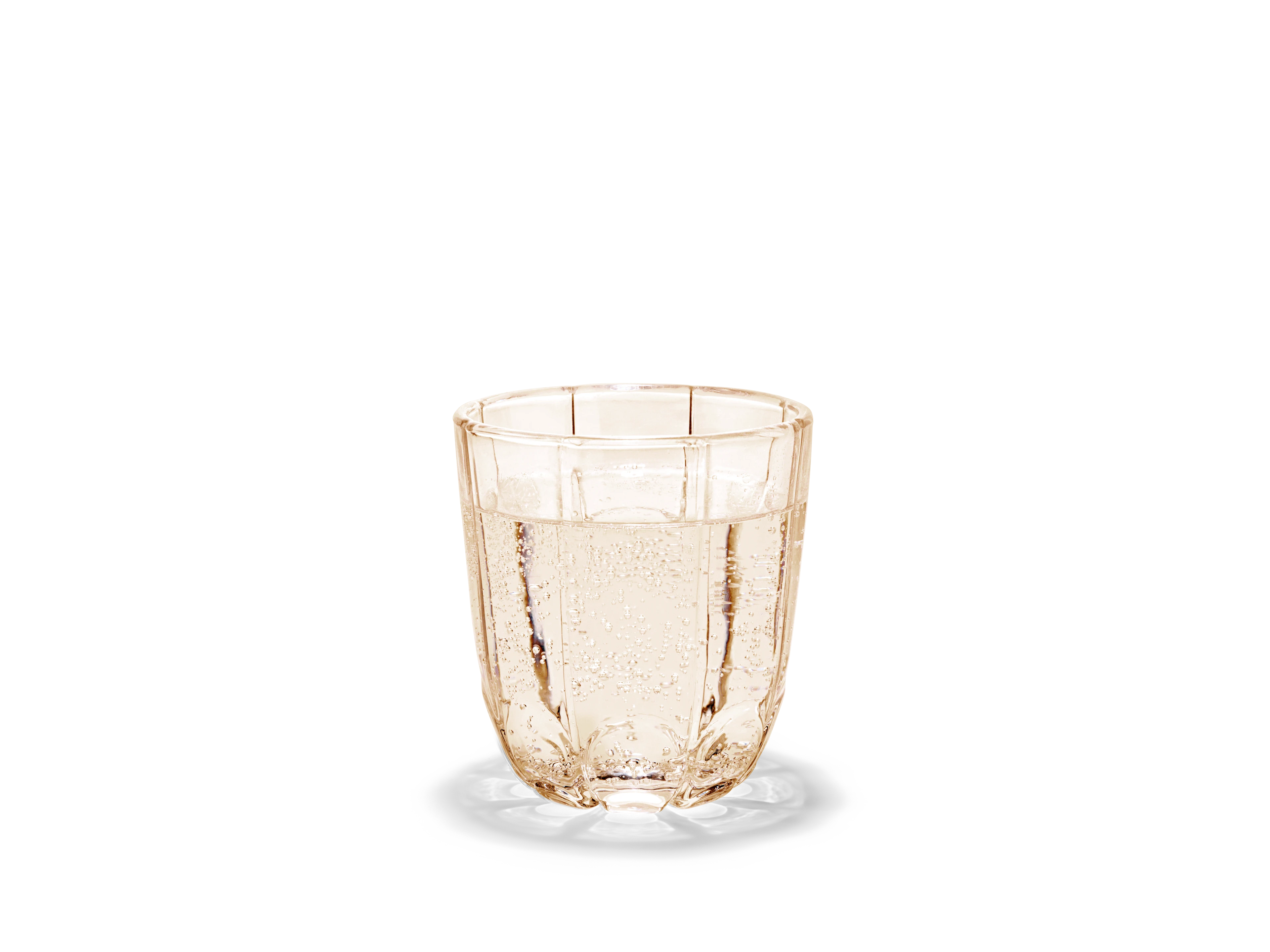 Vattenglas 32 cl 2 st. från Holmegaard i färgen Toffee Rose, tillverkad av Glas