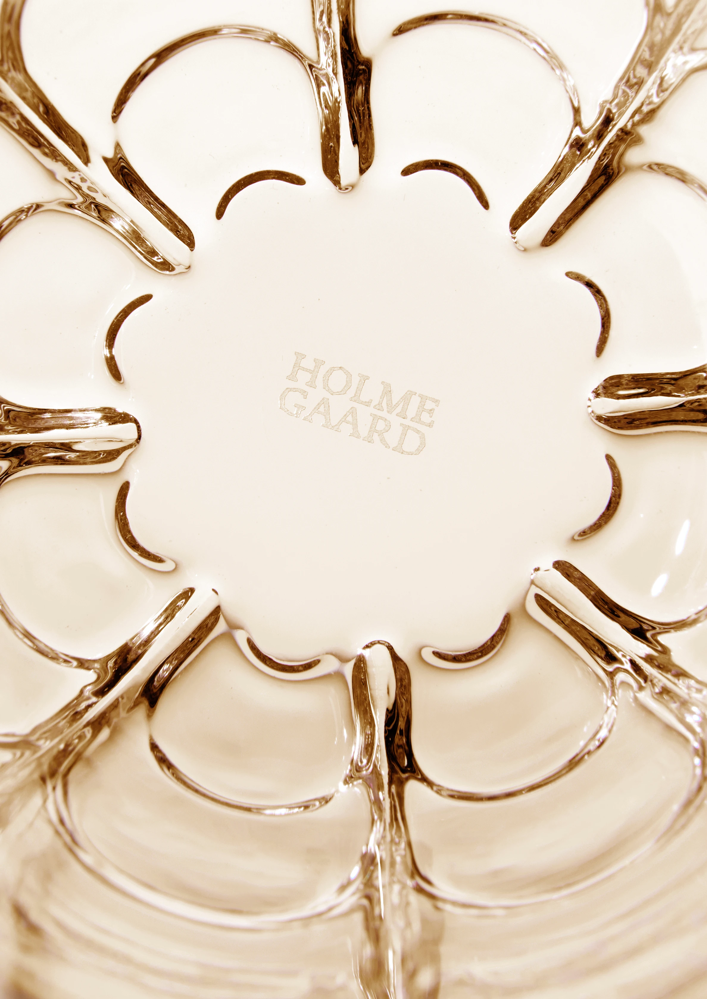 Vattenglas 32 cl 2 st. från Holmegaard i färgen Toffee Rose, tillverkad av Glas