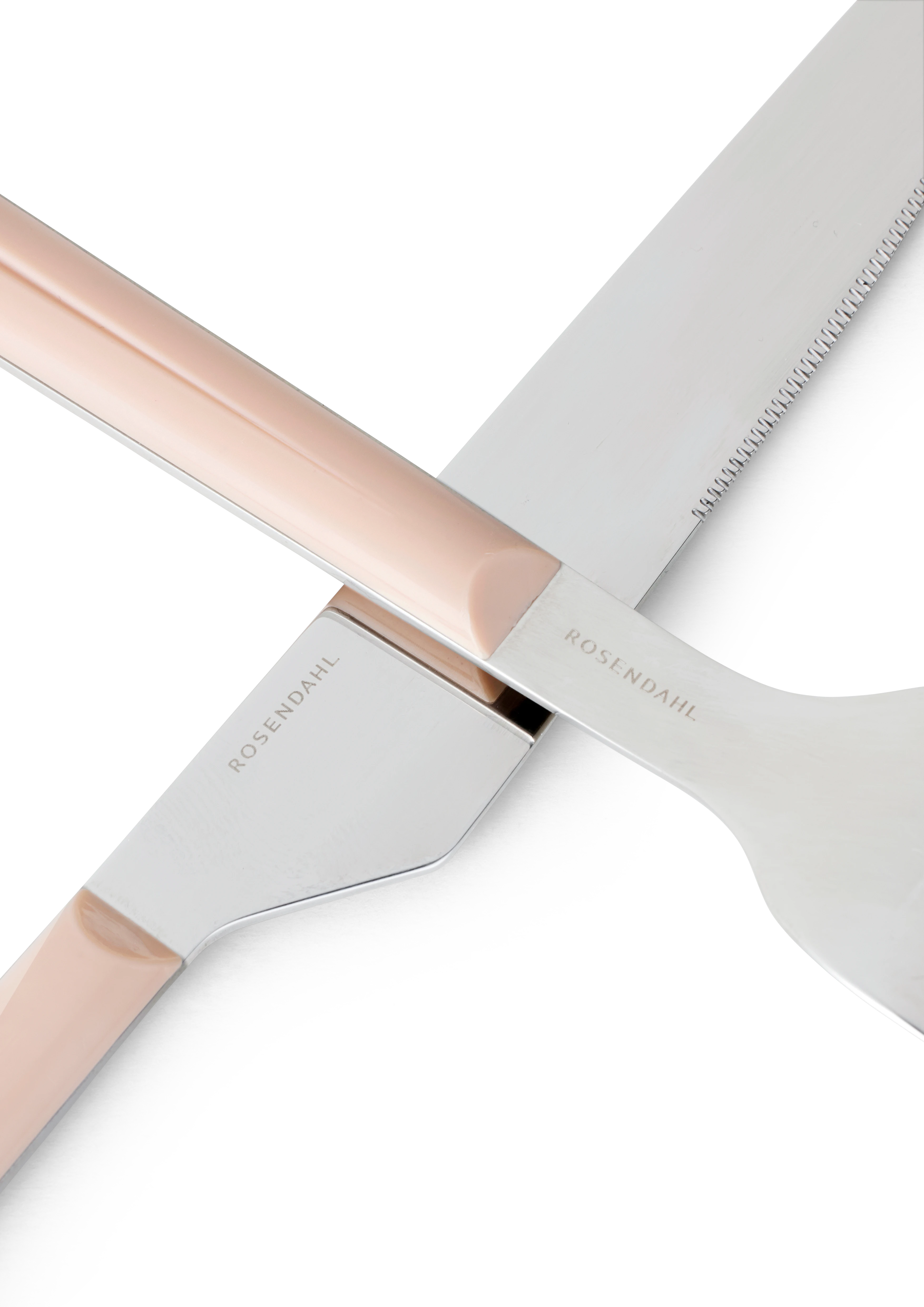 Bistro Cutlery set 16 parts from Rosendahl in Blush color, made of Metal