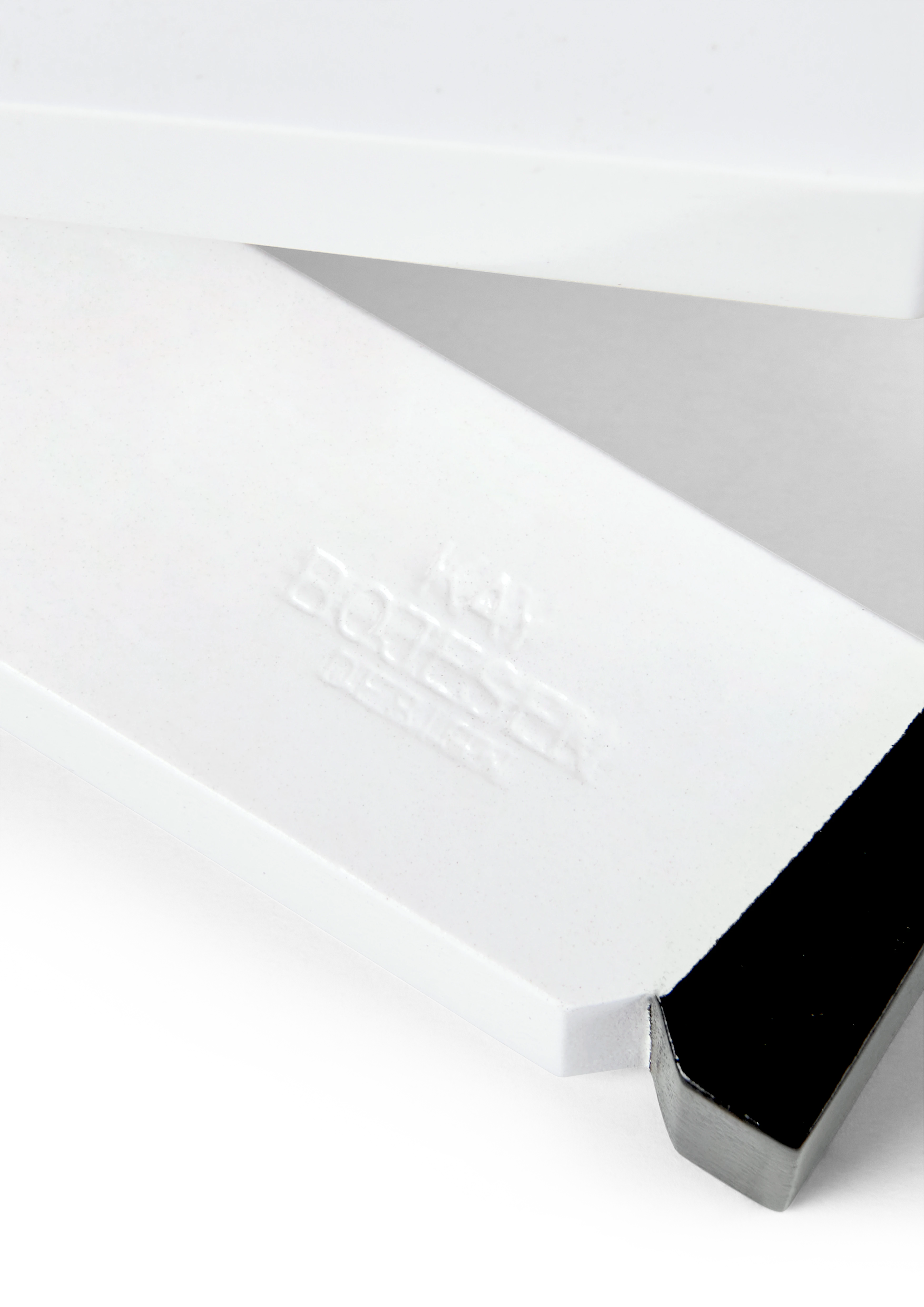 Tivoli Officer med sabel lille fra Kay Bojesen i farven Rød/Hvid, lavet af Træ