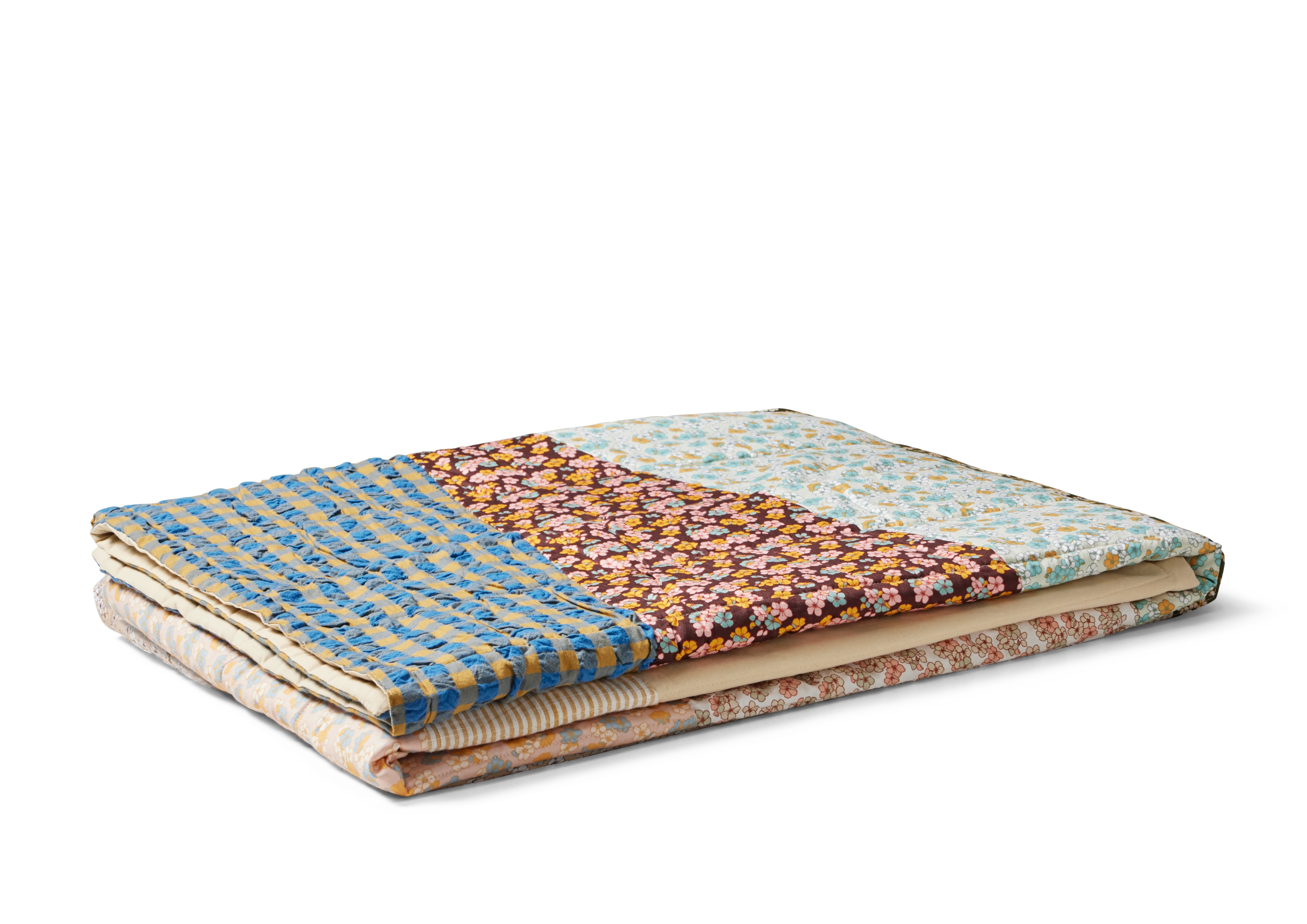 Alba Quilt 130x180 cm från JUNA i färgen Multi, tillverkad av Bomullsblandning