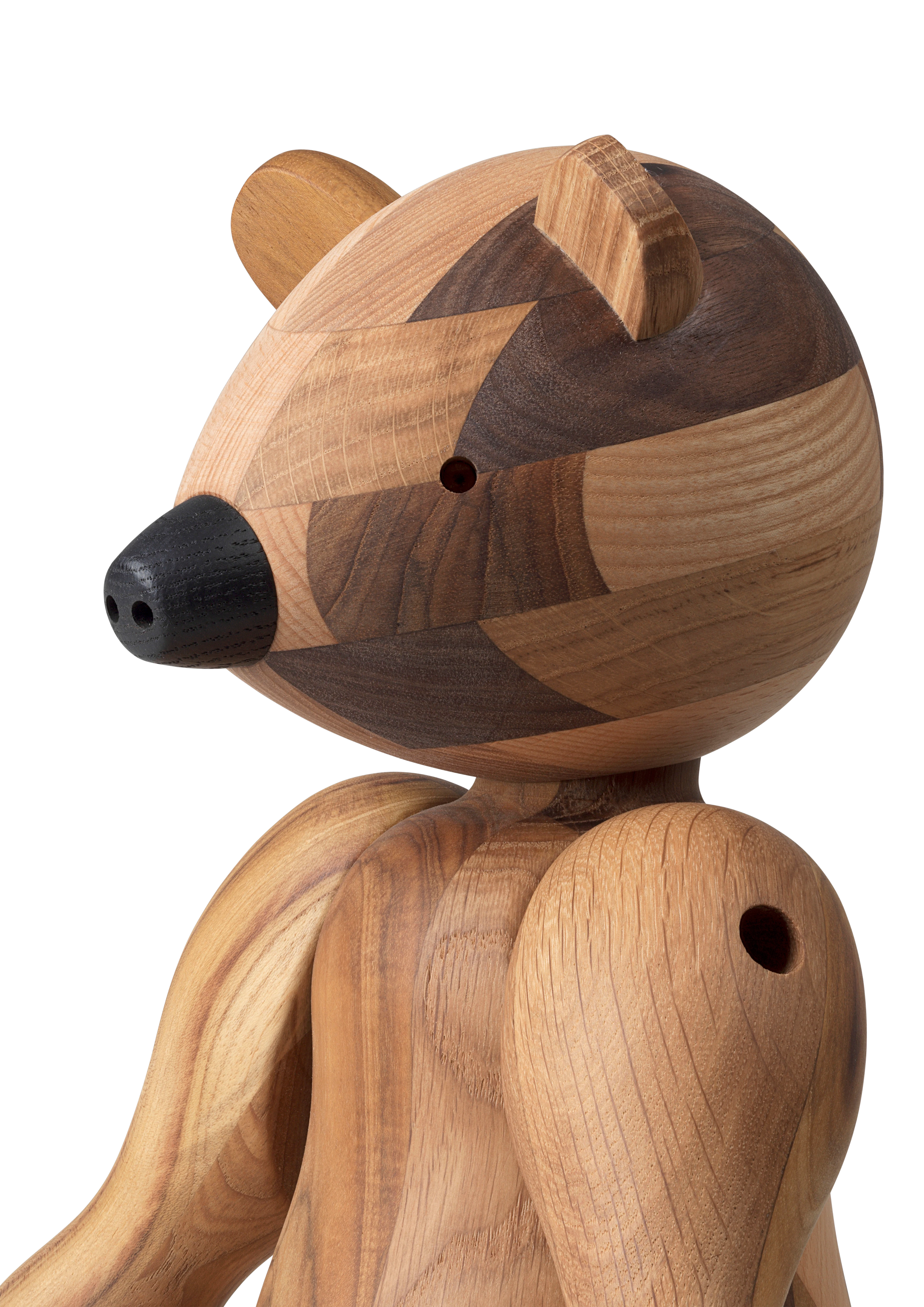 Reworked anniversary Bjørn stor fra Kay Bojesen i fargen Mixed wood, laget av Tre