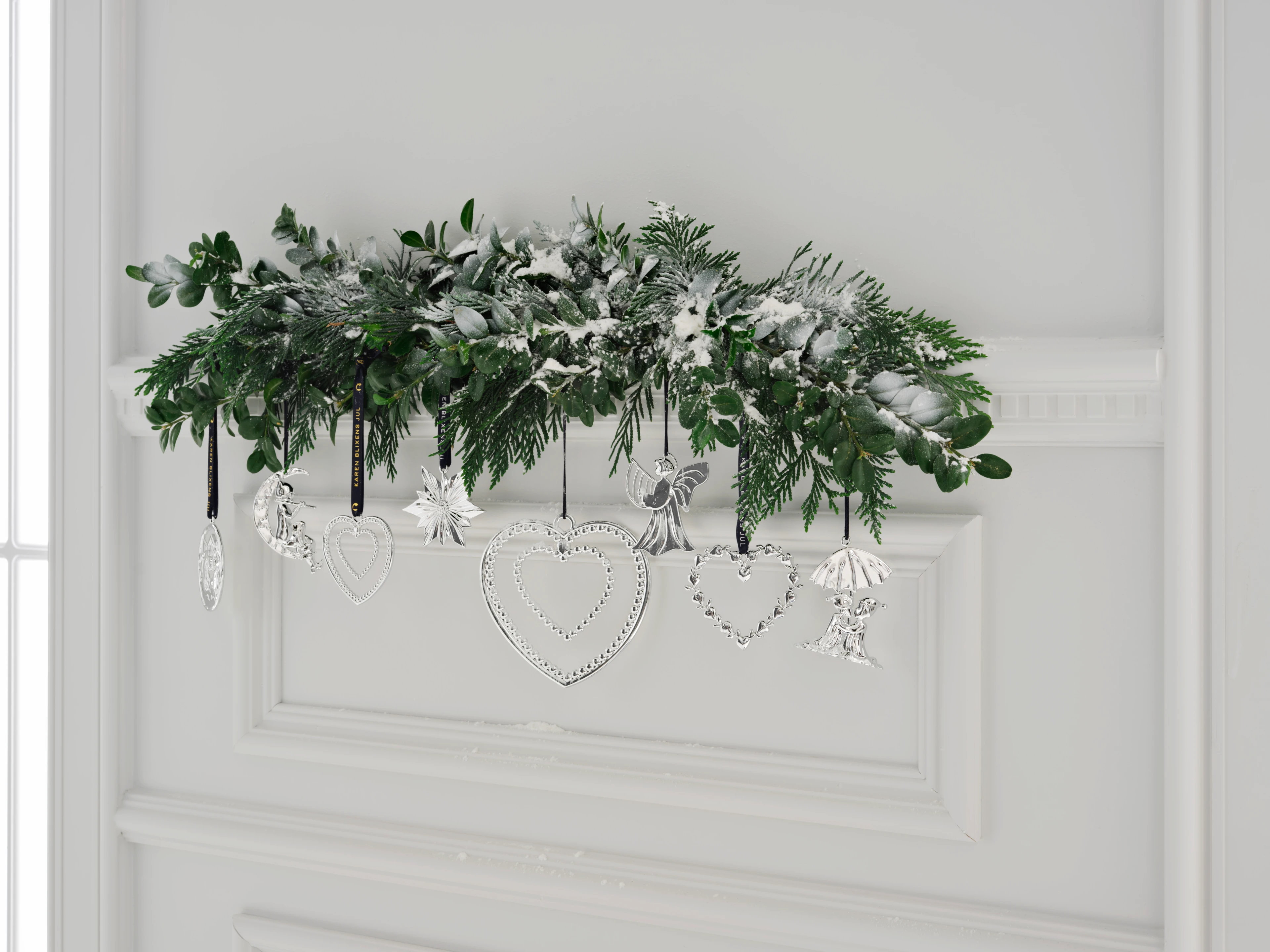 Ball Heart H7 från Rosendahl i färgen Försilvrad, tillverkad av Metall