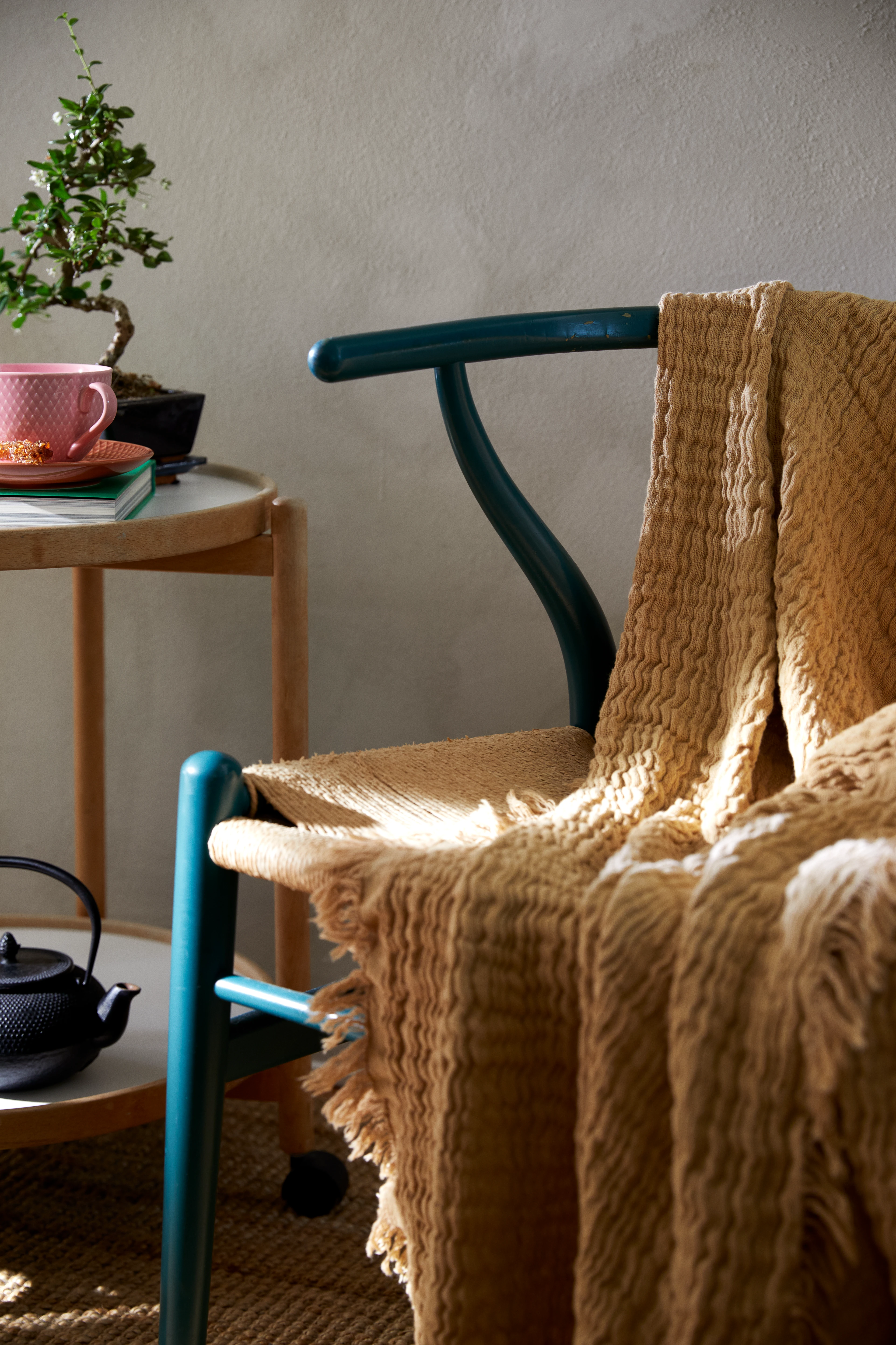 Sengeteppe 240x260 cm fra JUNA i fargen Sand, laget av Bomullsblanding