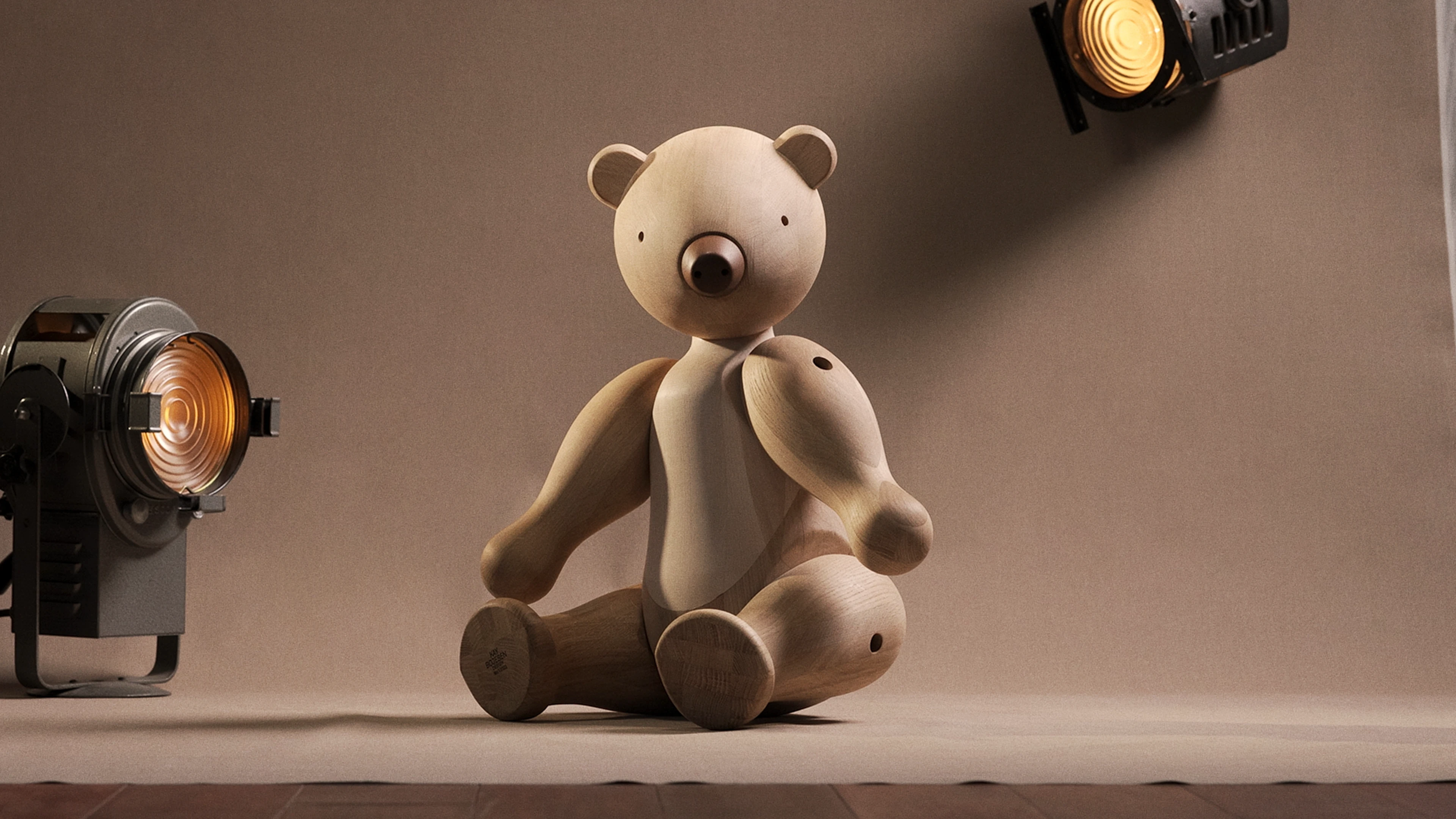 Bjørn XXL fra Kay Bojesen i farven Eg/Ahorn, lavet af Træ