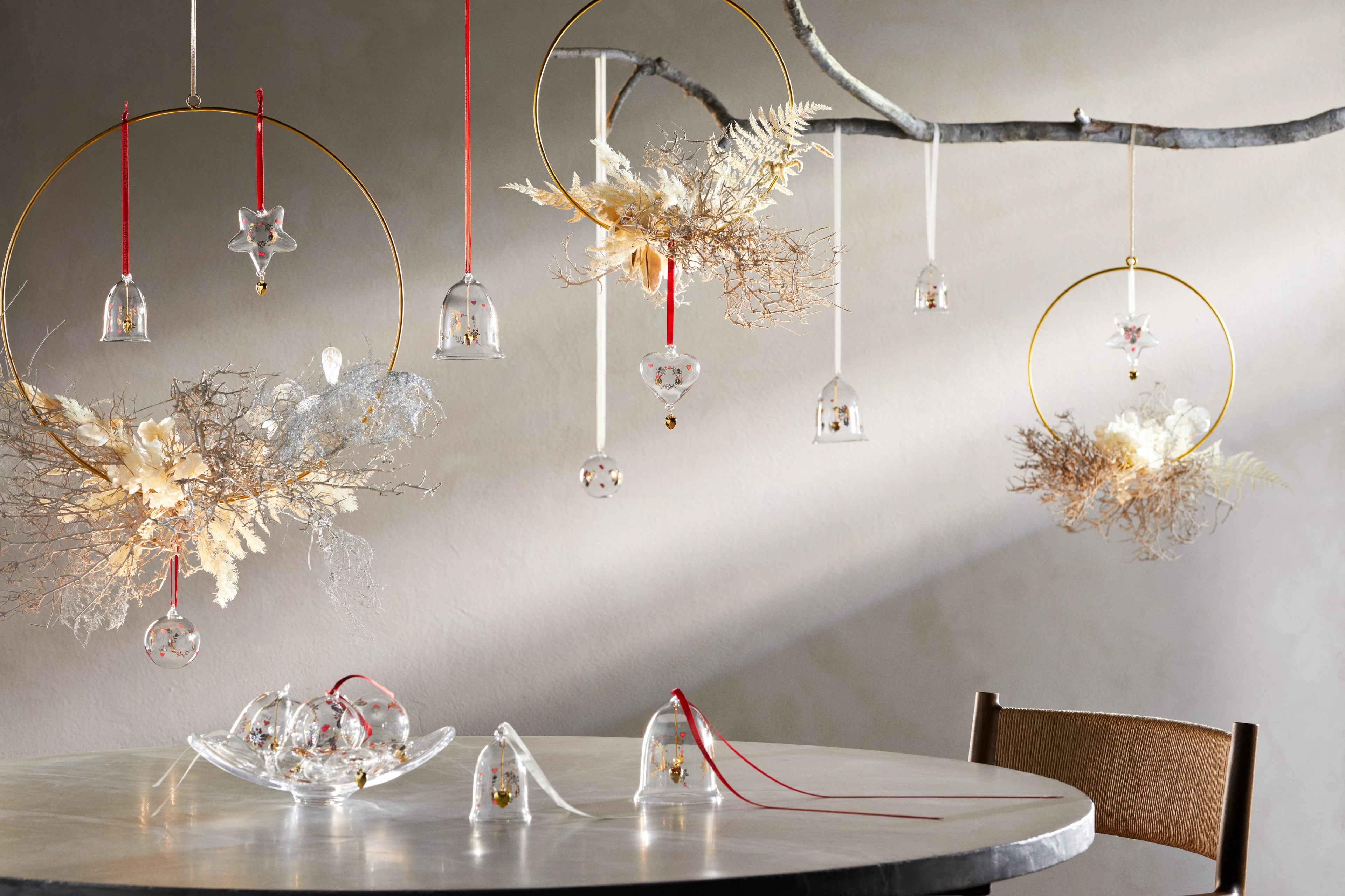 Årets julekule 2023 liten fra Holmegaard i fargen Klar, laget av Glass