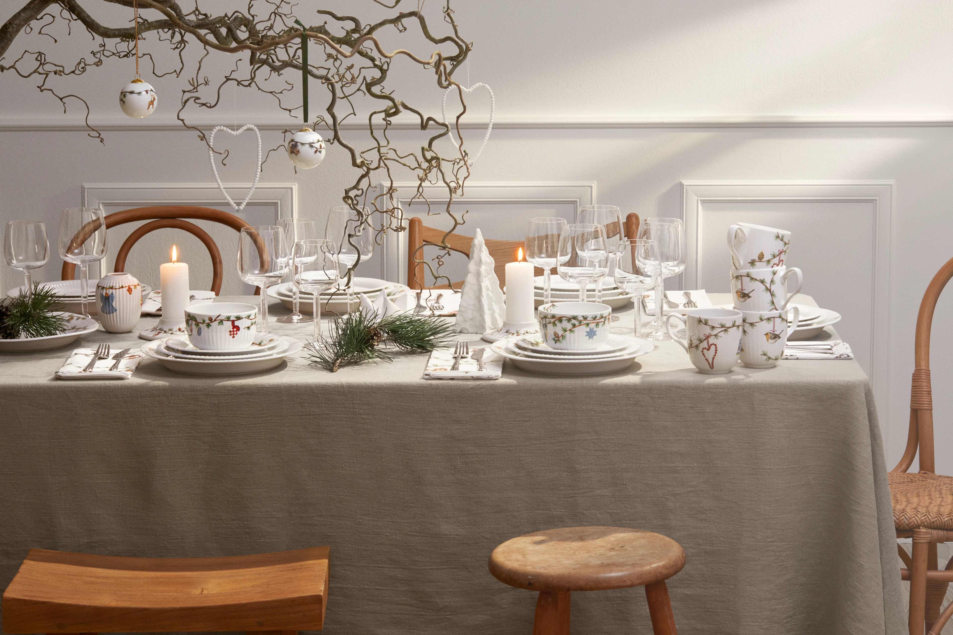 Vase H10.5 cm fra Kähler i fargen Hvit m. deko, laget av Keramikk