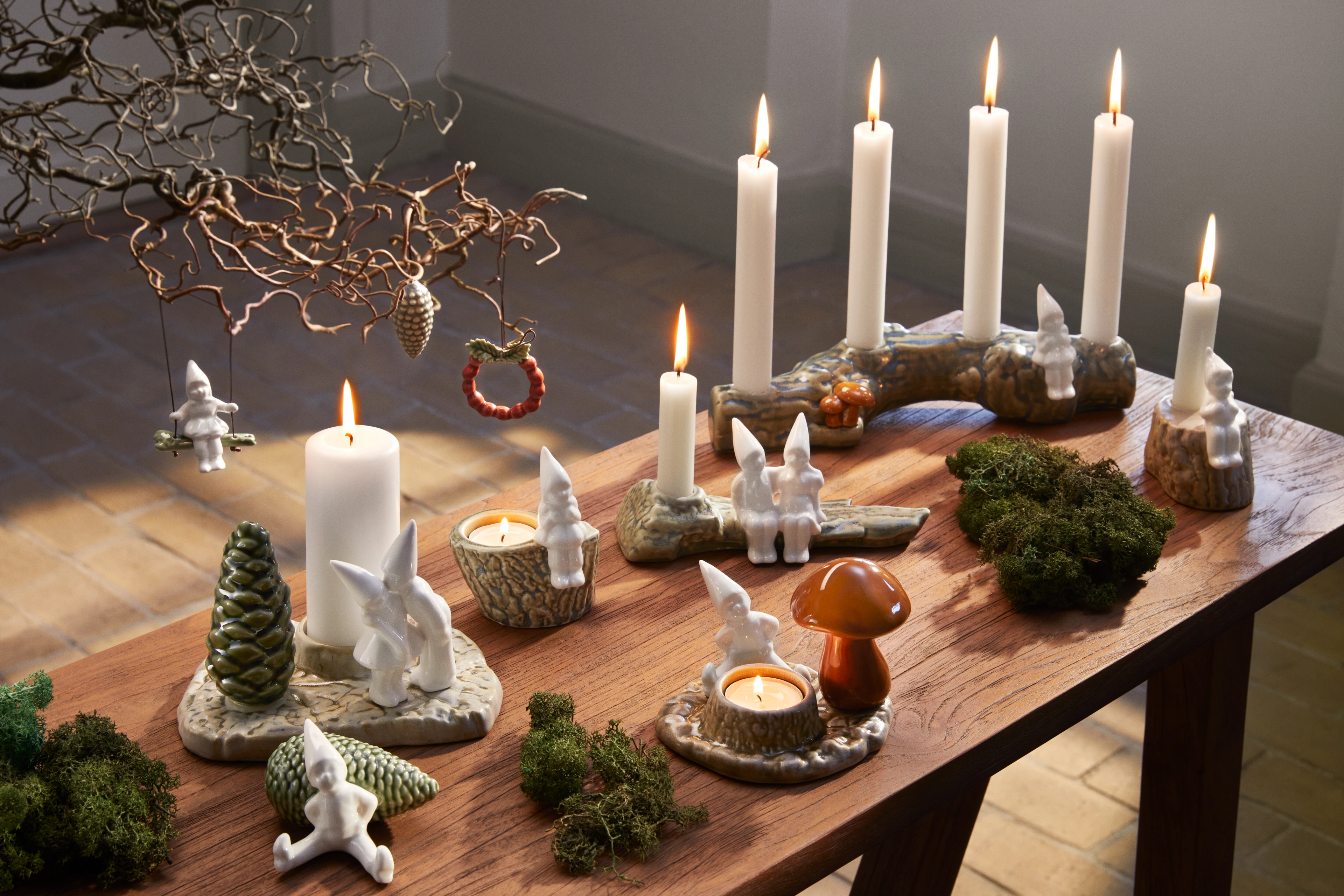 Pine cone Ornament H6 from Kähler  in Green color, made of Ceramics