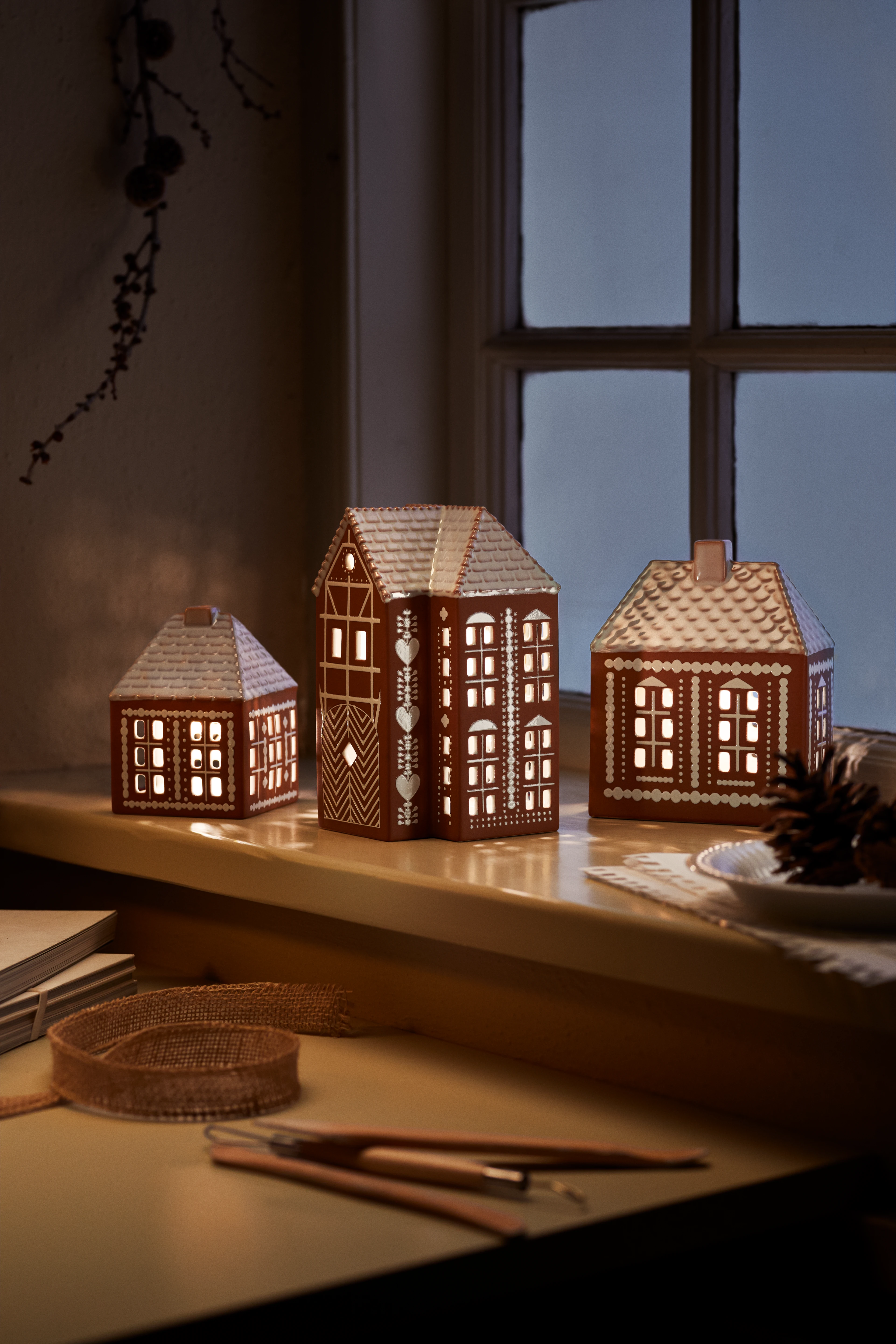 Lighthouse large from Kähler  in Brown color, made of Ceramics