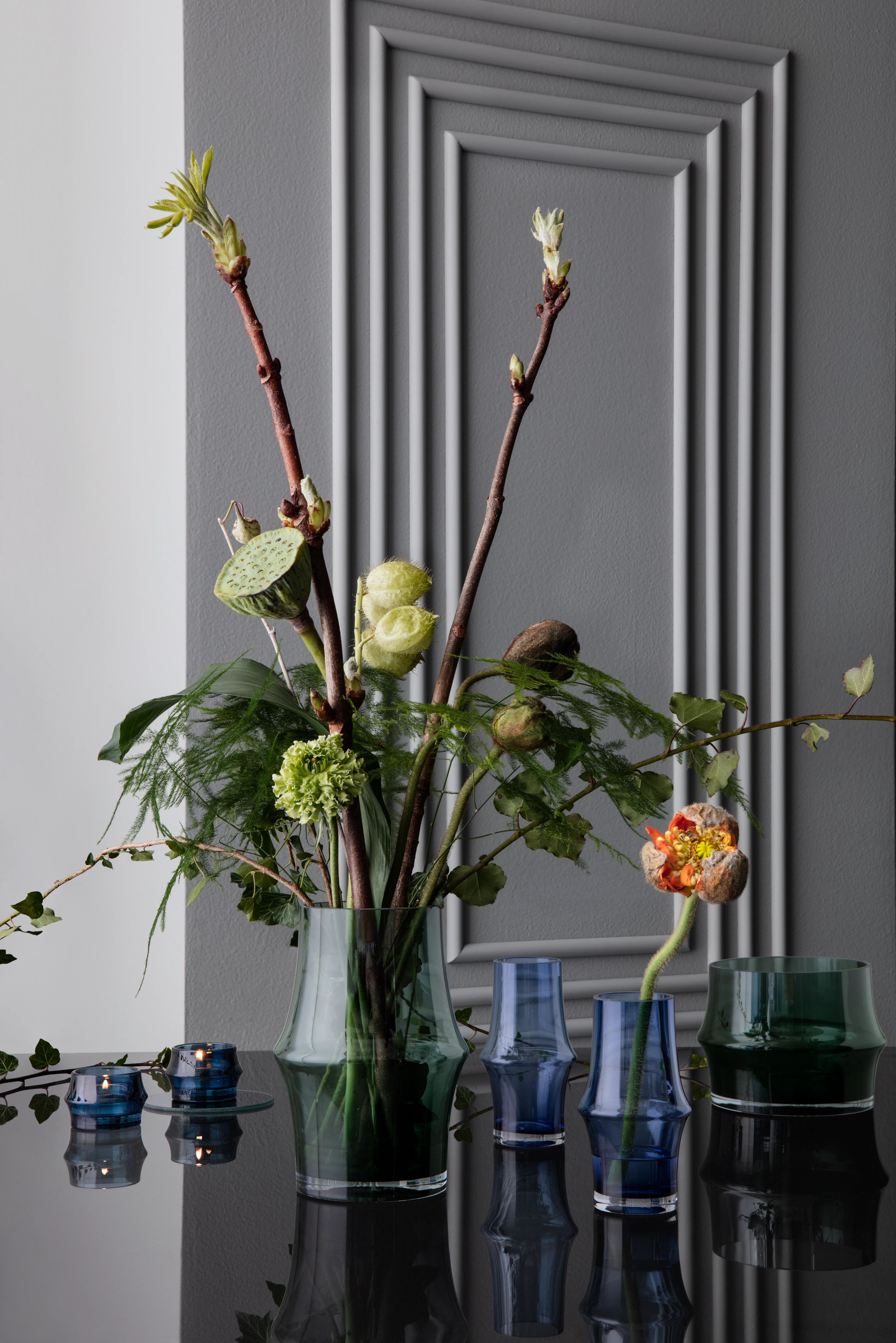 Telyslykt Ø7.2 cm 2 stk. fra Holmegaard i fargen Mørk blå, laget av Glass