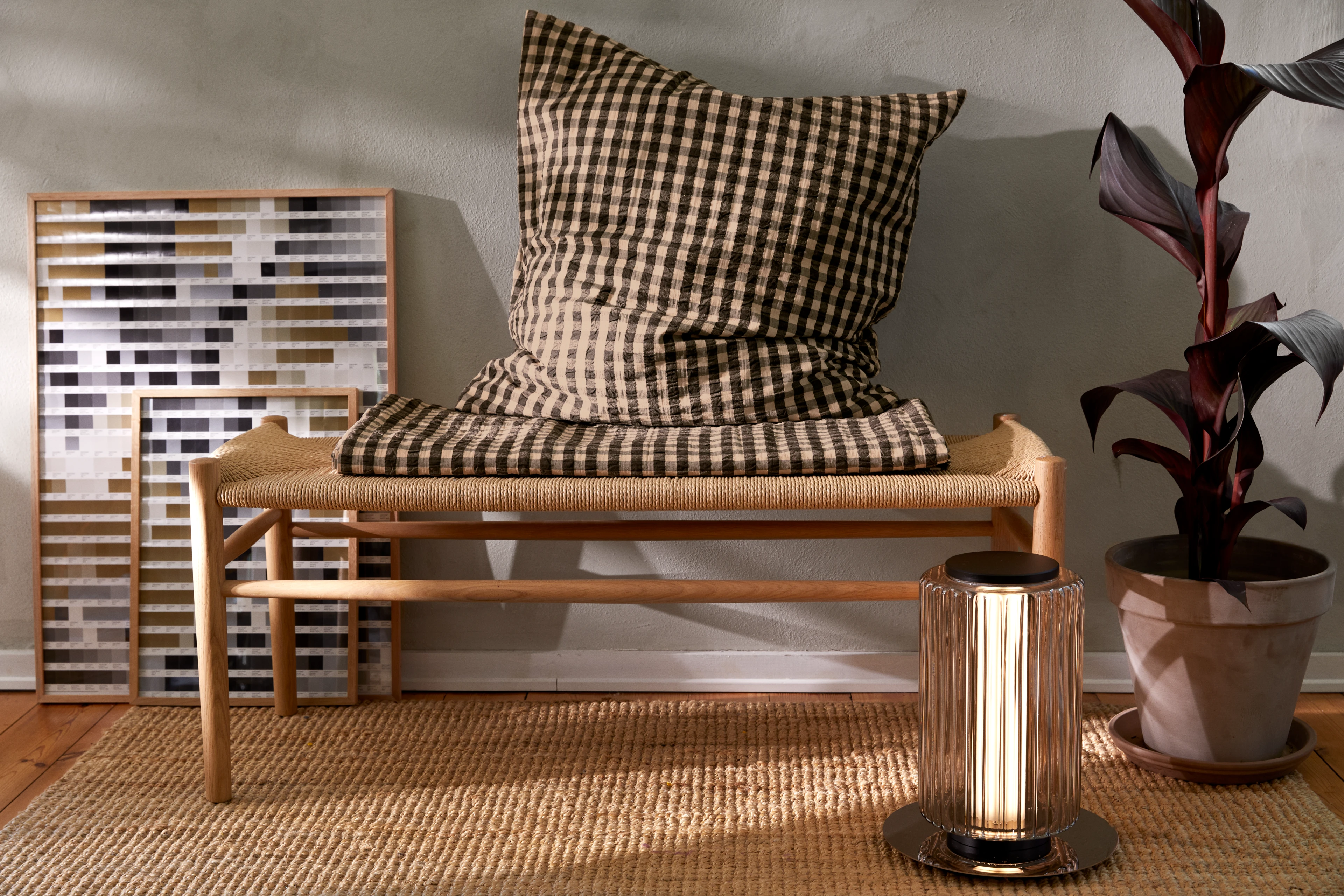 Bettwäsche 200x220 cm von JUNA in der Farbe Schwarz/Sand, hergestellt aus Baumwolle