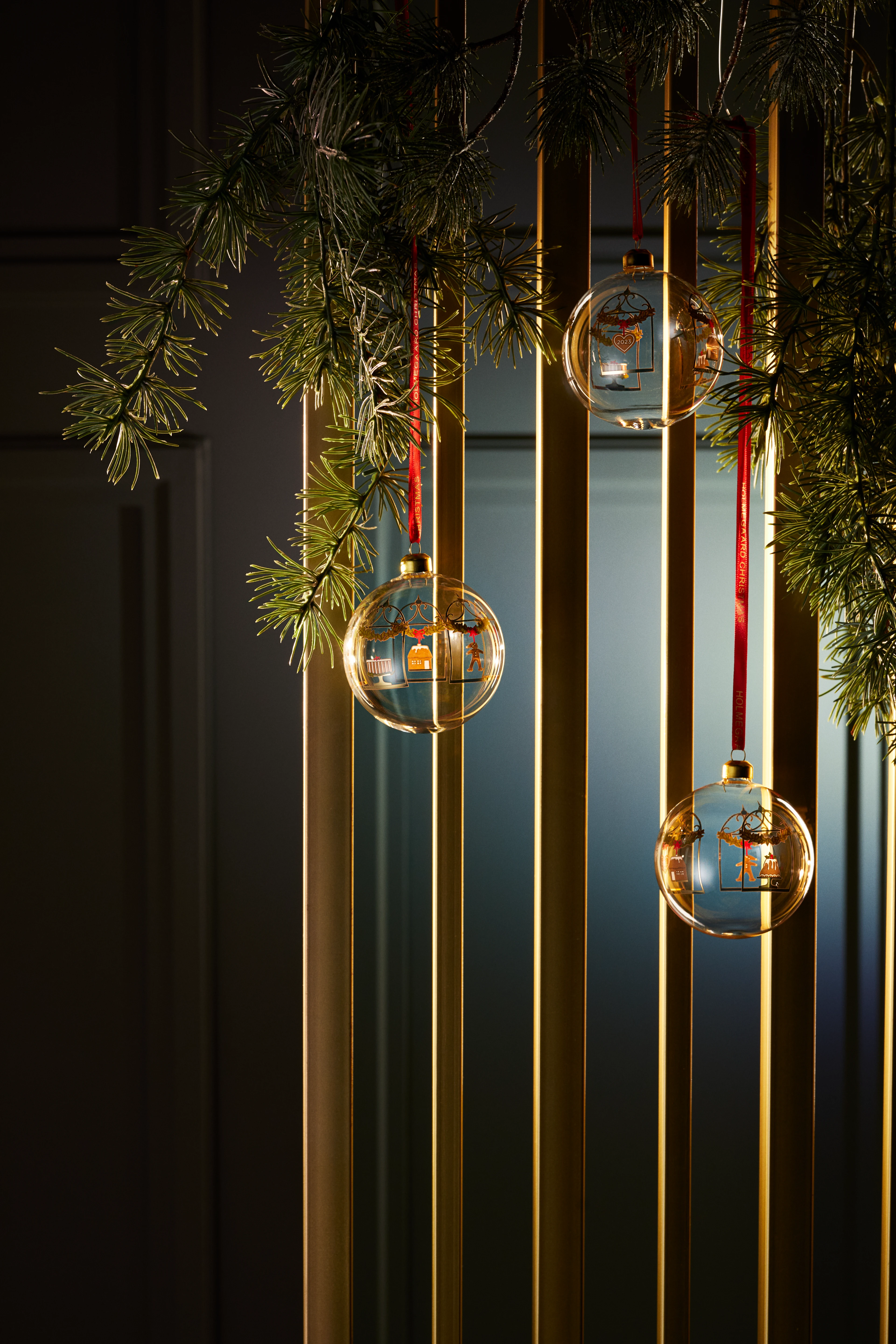 Årets julekugle 2023 fra Holmegaard i farven Klar, lavet af Glas