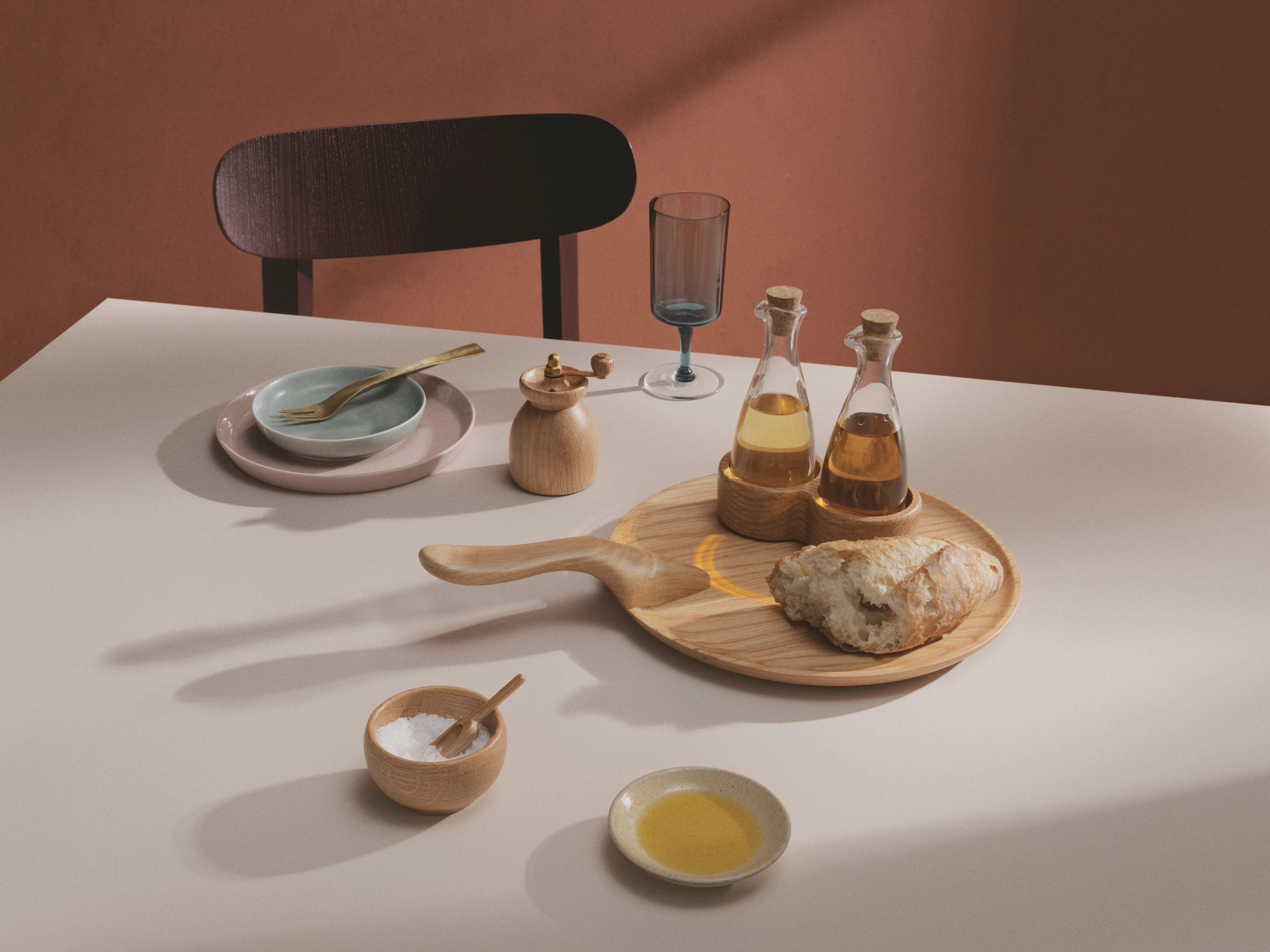 Servierplatte Ø24.5 cm von Kay Bojesen in der Farbe Eiche, hergestellt aus Holz