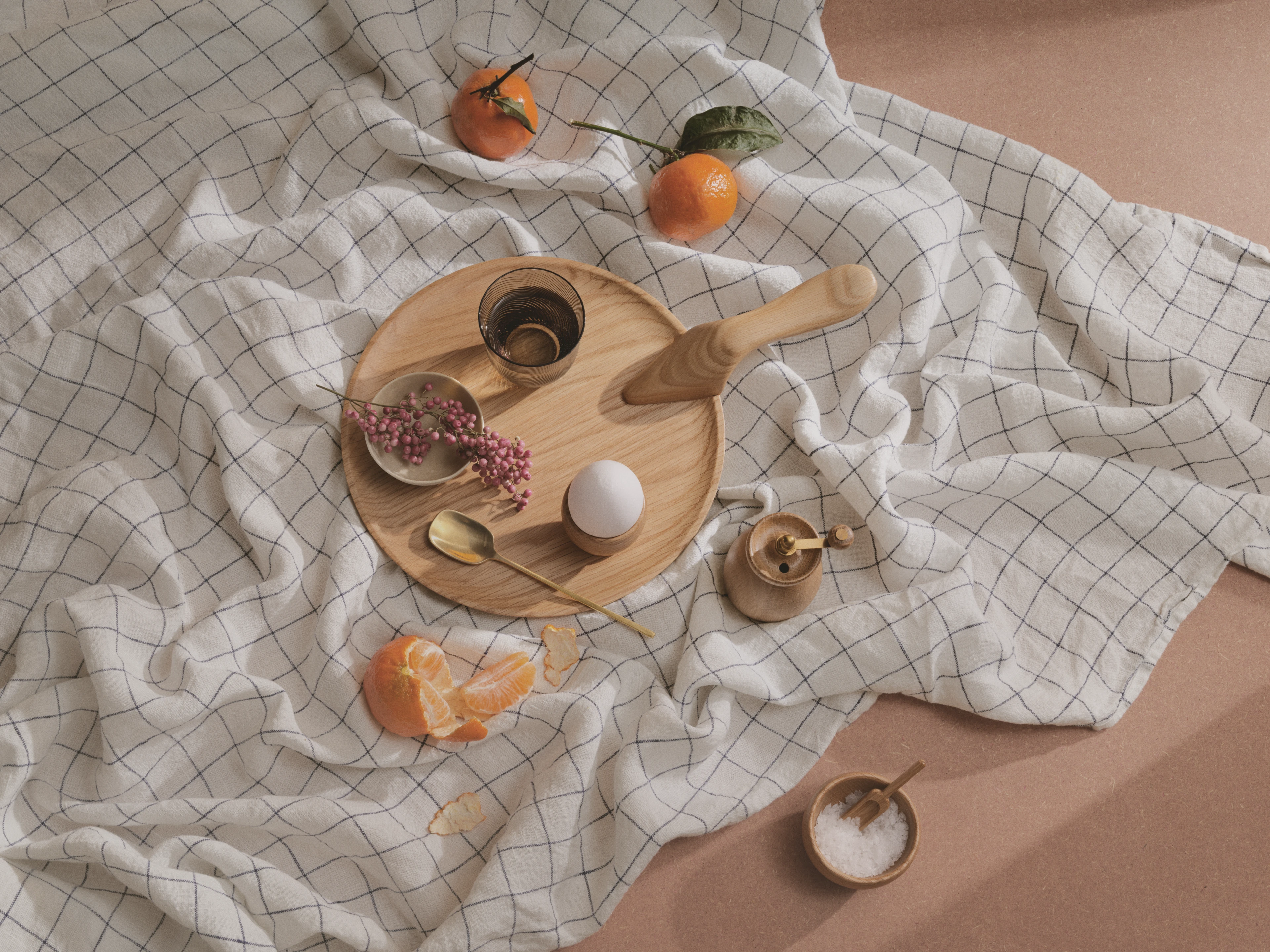 Servierplatte Ø24.5 cm von Kay Bojesen in der Farbe Eiche, hergestellt aus Holz