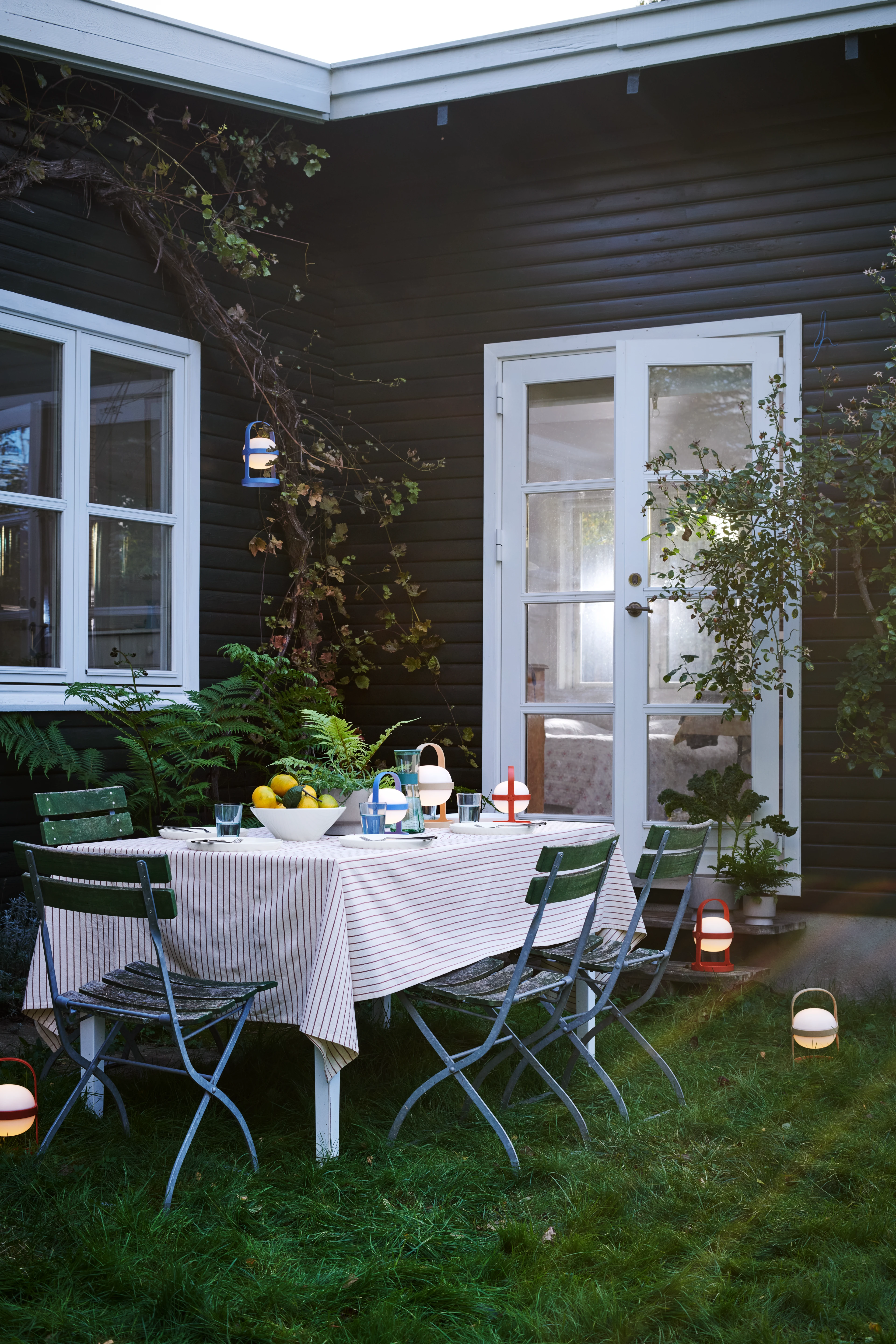 Solar Circular H18.5 from Rosendahl in Terracotta color, made of Plastic