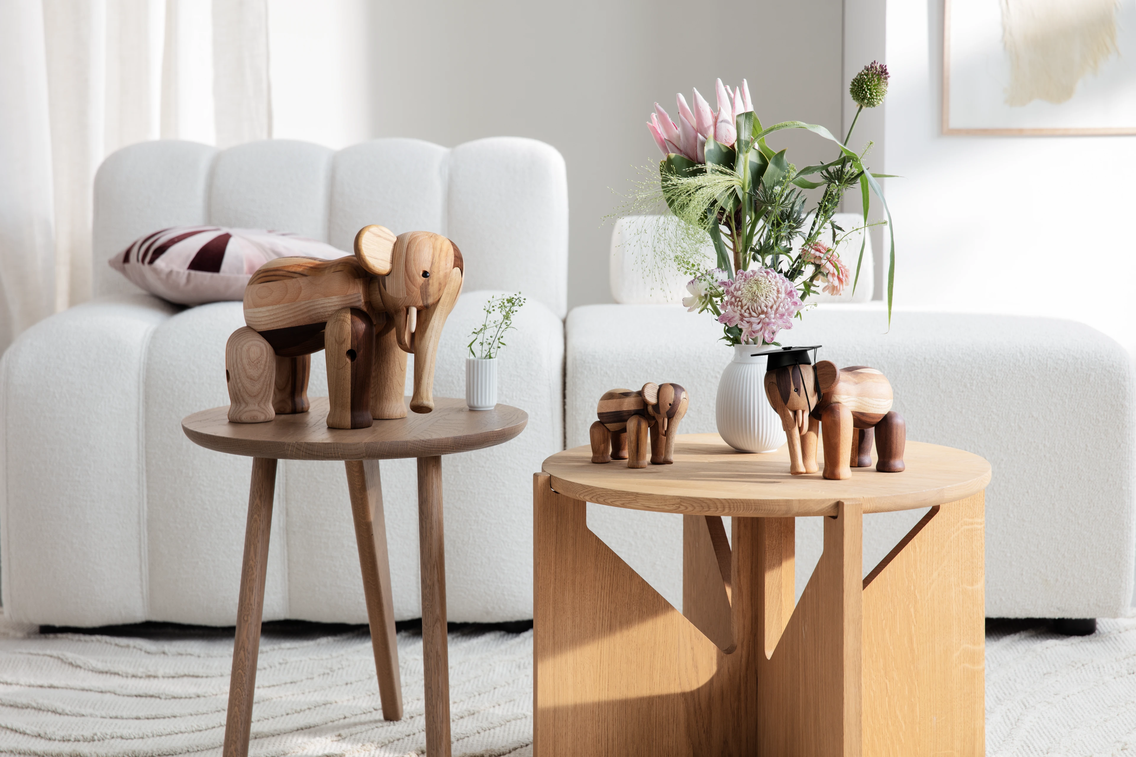 Examensmössa liten från Kay Bojesen i färgen Svart, tillverkad av Trä