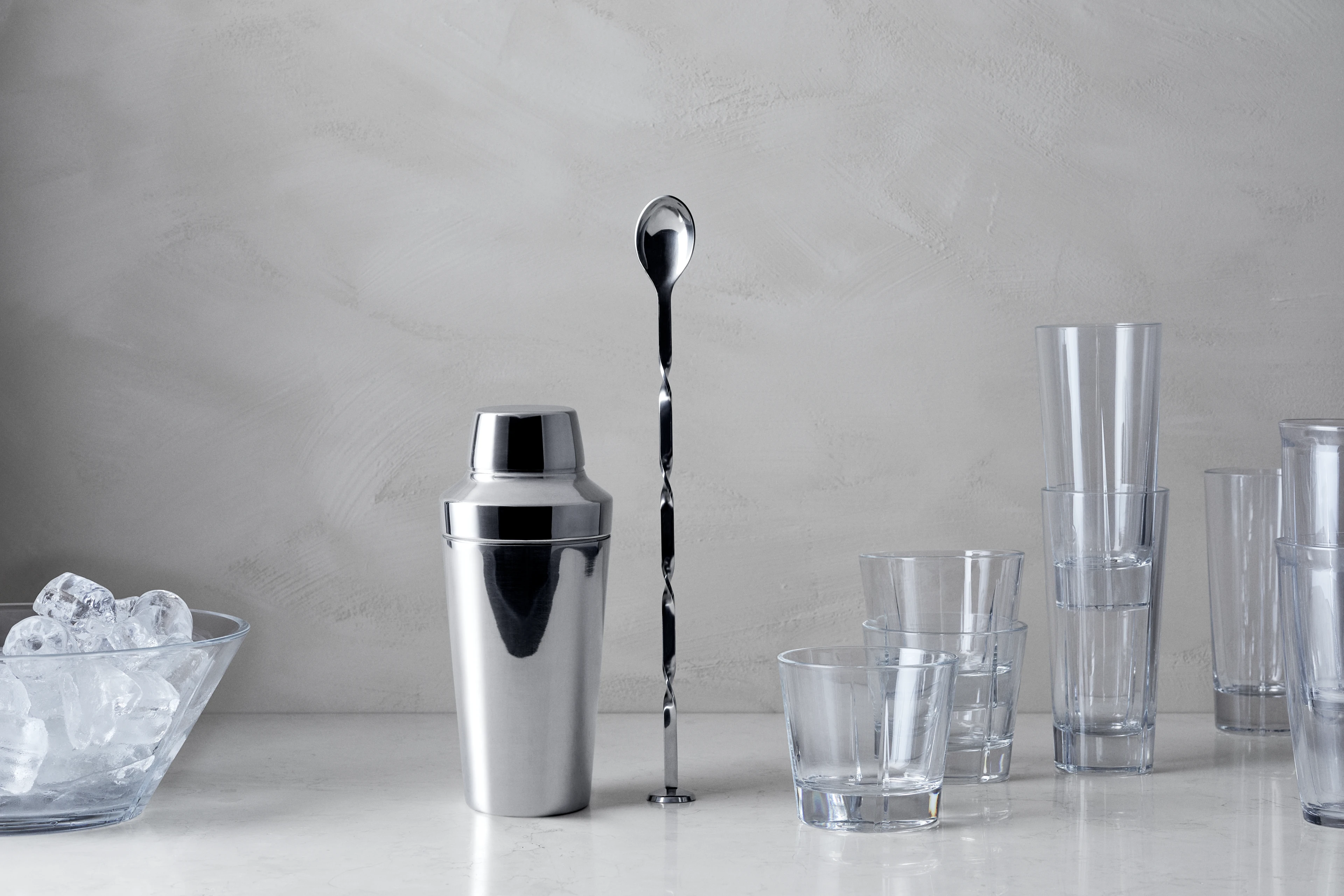 Shaker H20 cm fra Rosendahl i fargen Stål, laget av Metall