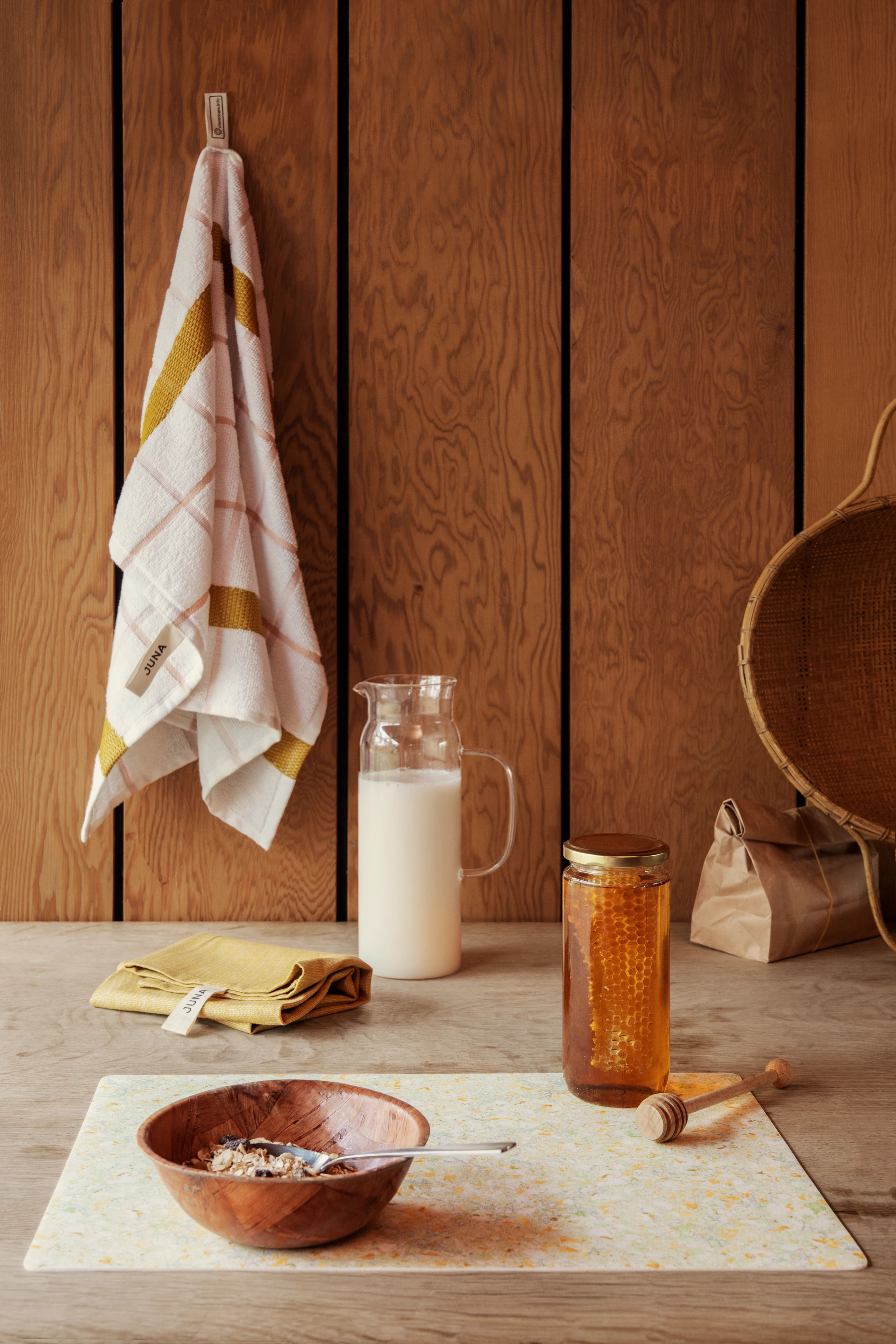 Dekkebrikker 43x30 cm fra JUNA i fargen Gul, laget av Bomullsblanding