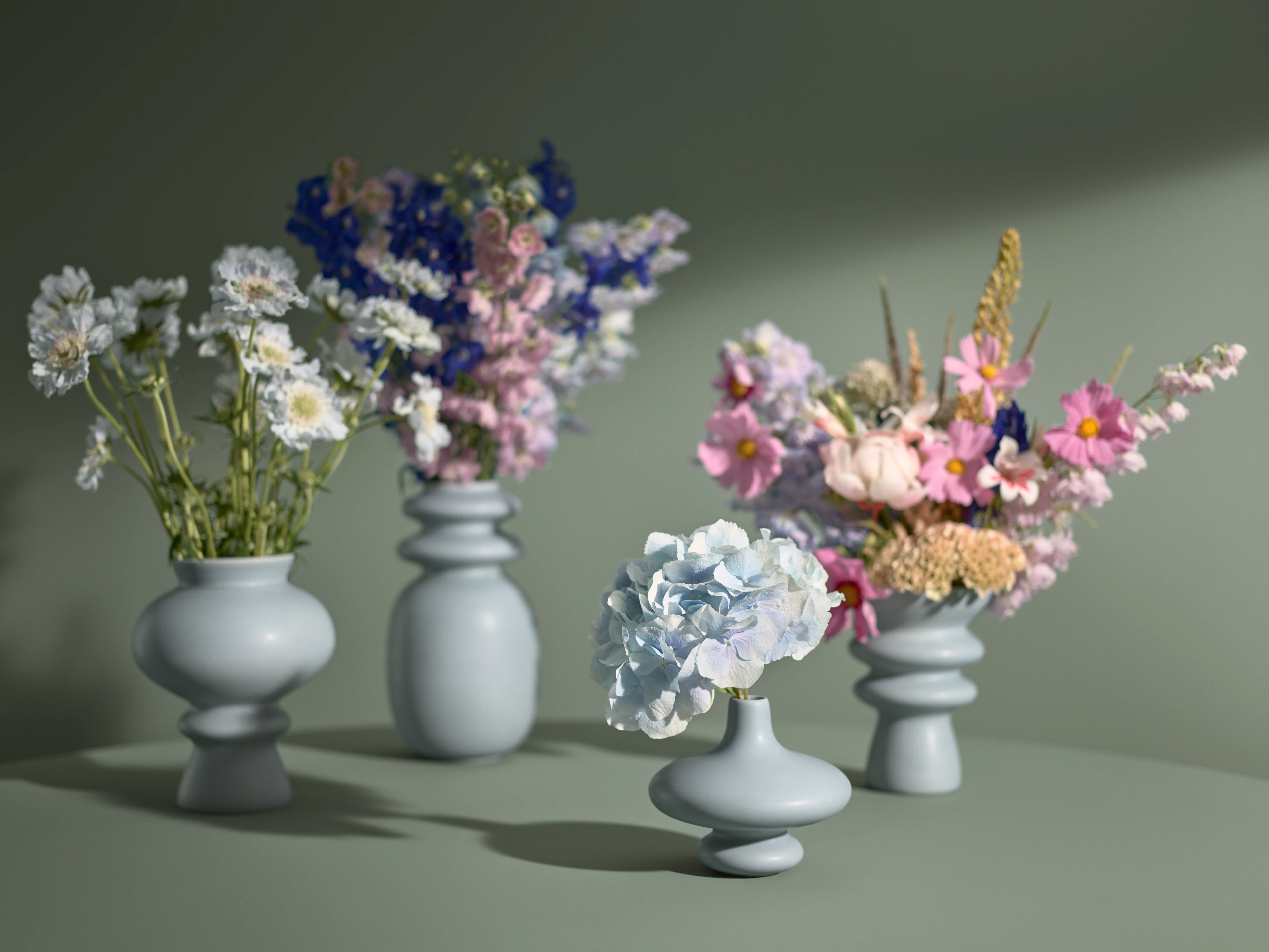 Vase H14 cm fra Kähler i fargen Blå, laget av Keramikk