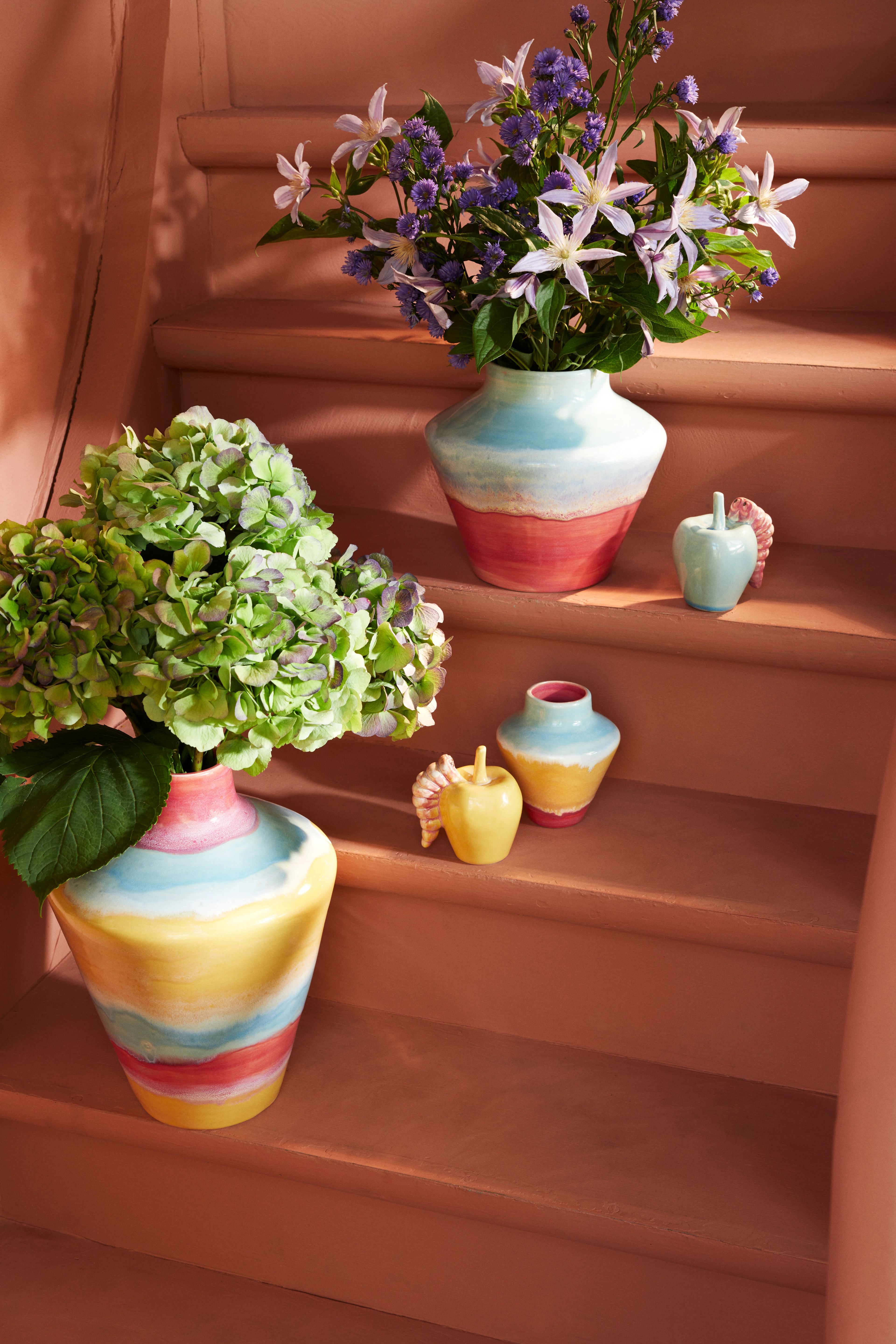 Vase H12 cm fra Kähler i fargen Pink/Mint/Gul, laget av Keramikk