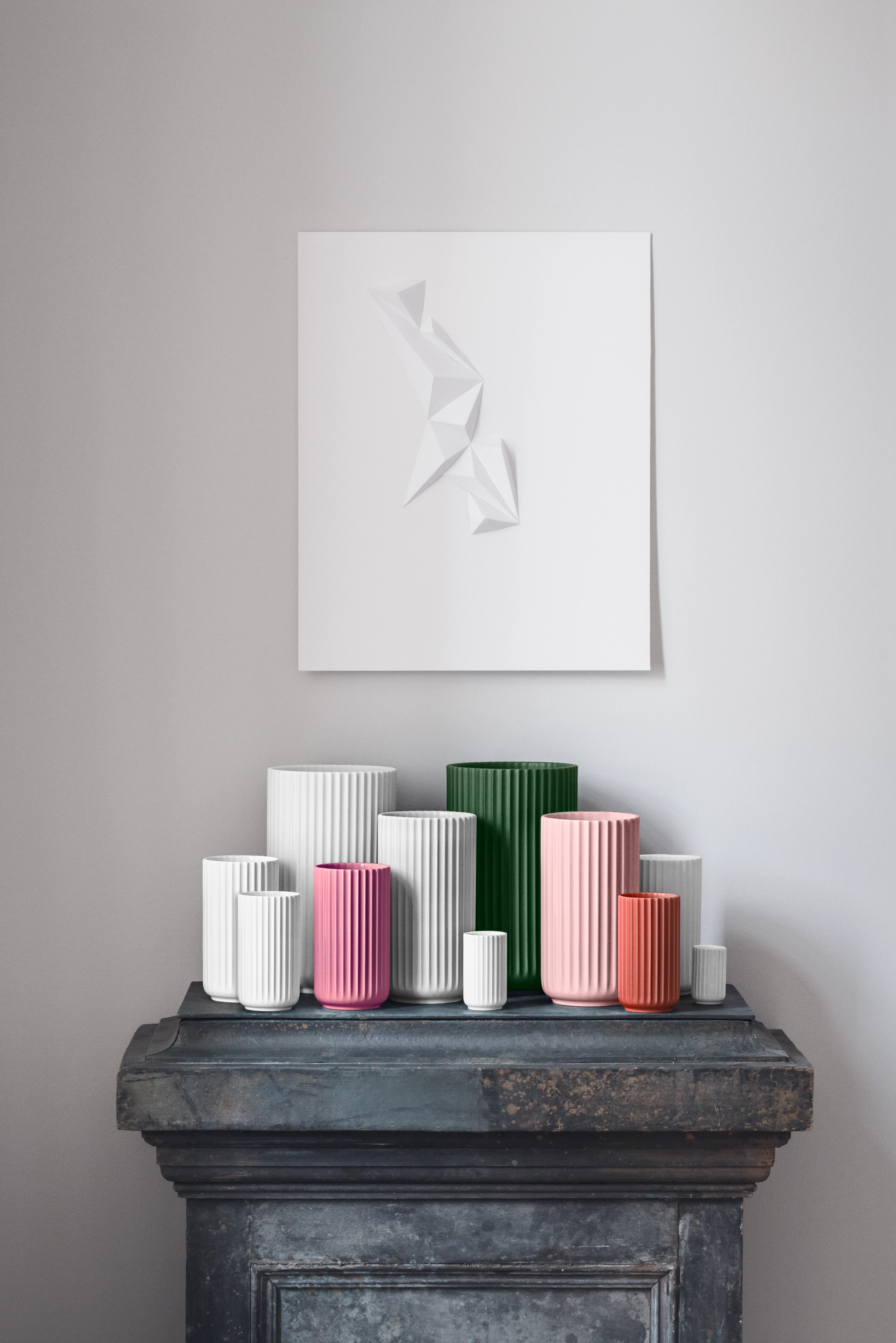 Vas H20.5 cm från Lyngby Porcelæn i färgen Lila, tillverkad av Keramik