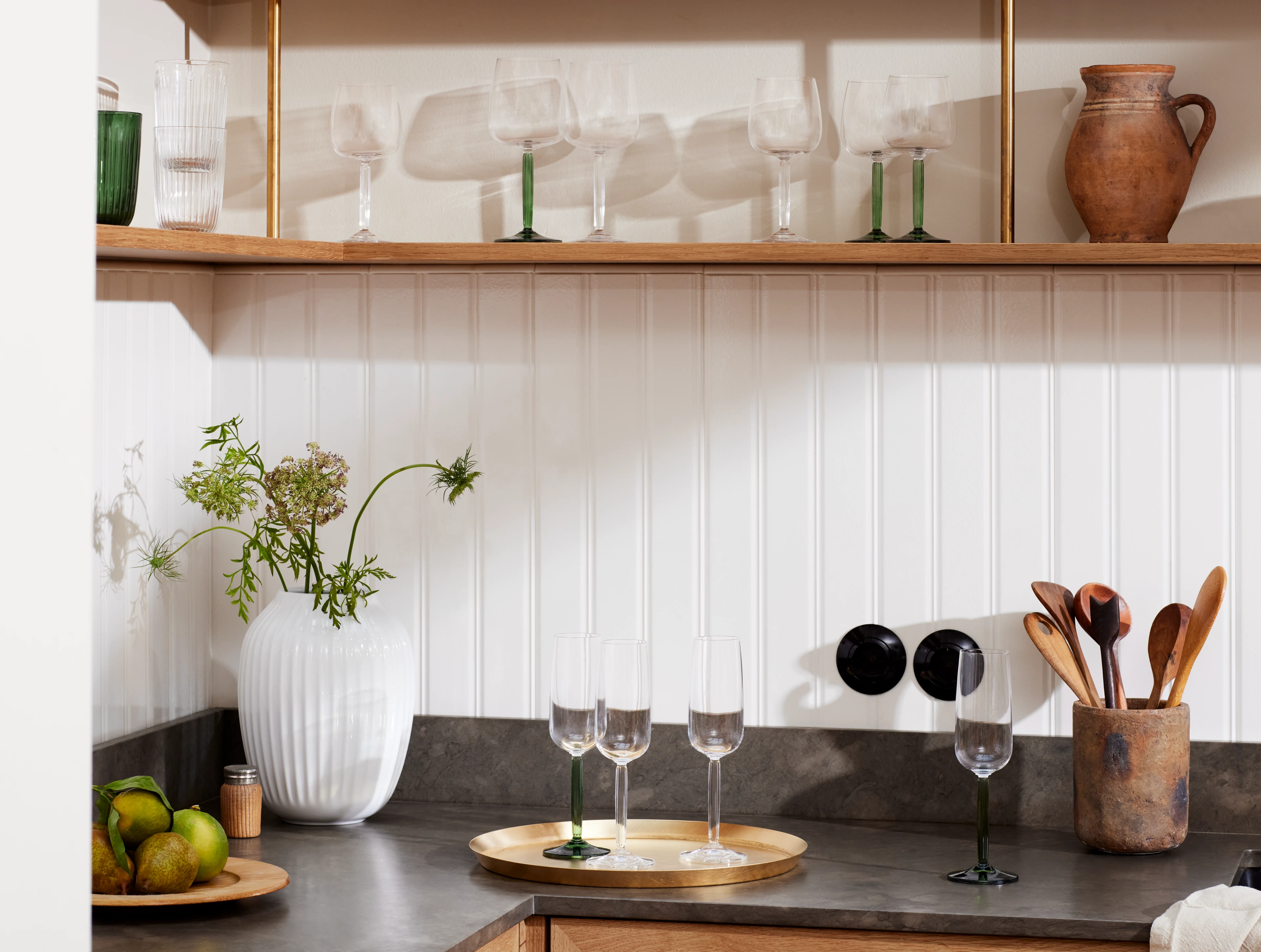 Vase H25.5 cm von Kähler in der Farbe Weiss, hergestellt aus Keramik