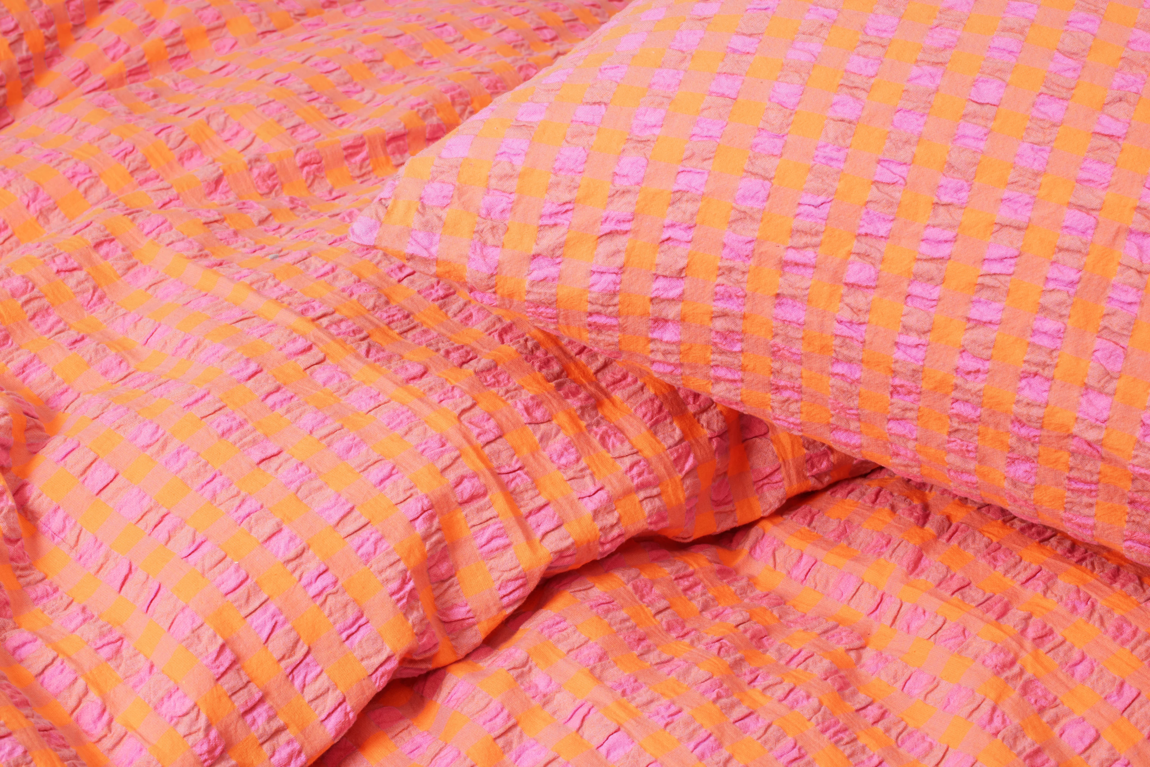 Bed linen 200x220 cm from JUNA in Pink/Orange color, made of Cotton