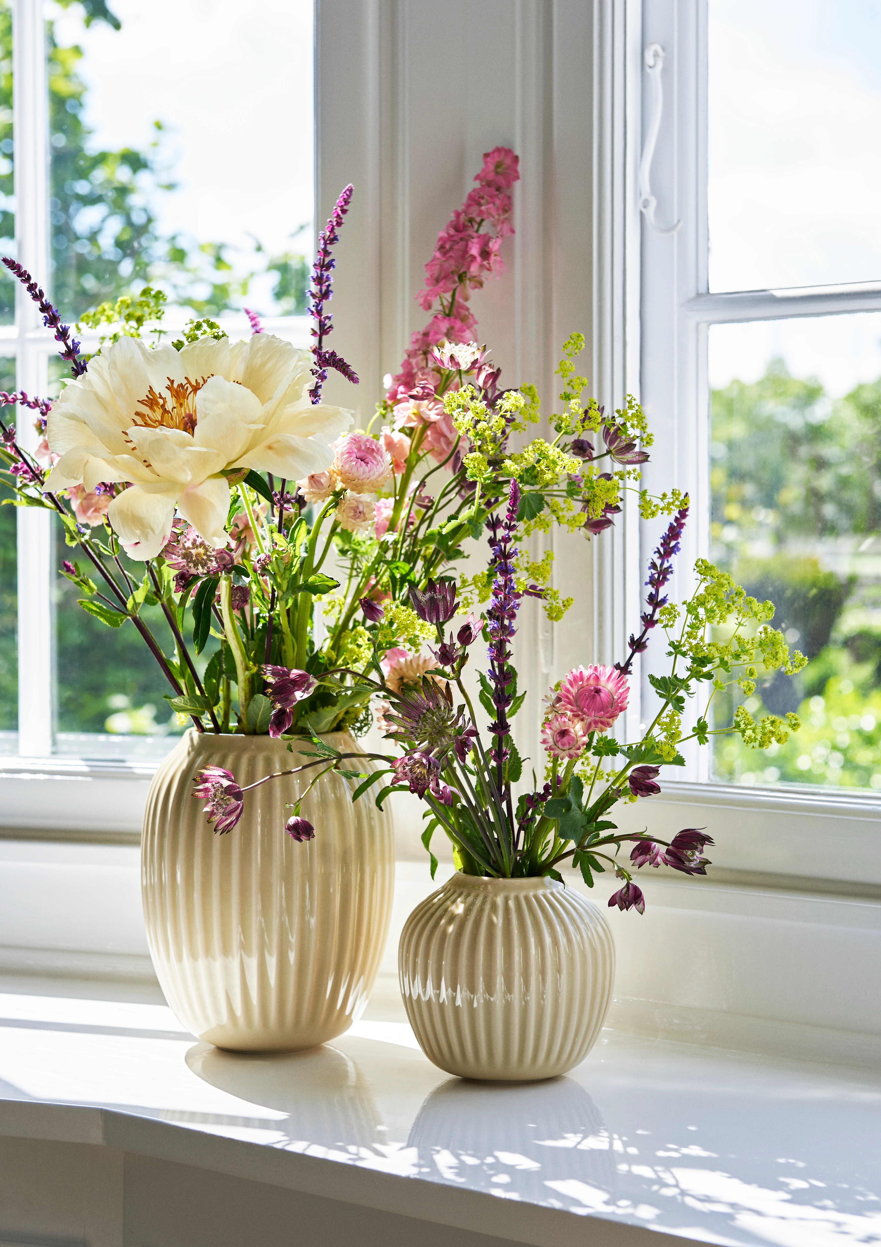 Vase H13 cm fra Kähler i farven Birk, lavet af Keramik