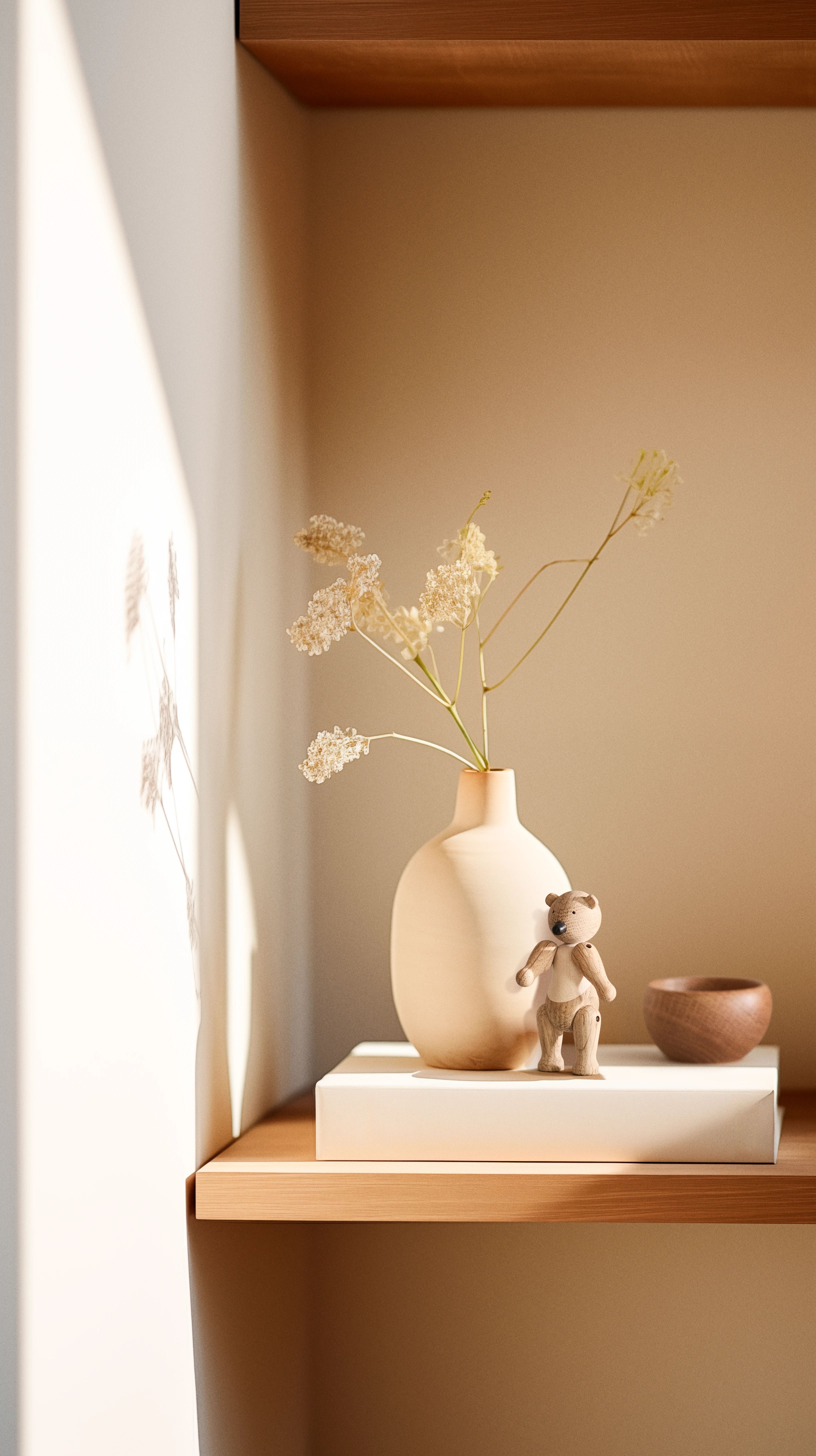 Bear liliput from Kay Bojesen in Oak/Maple color, made of Wood