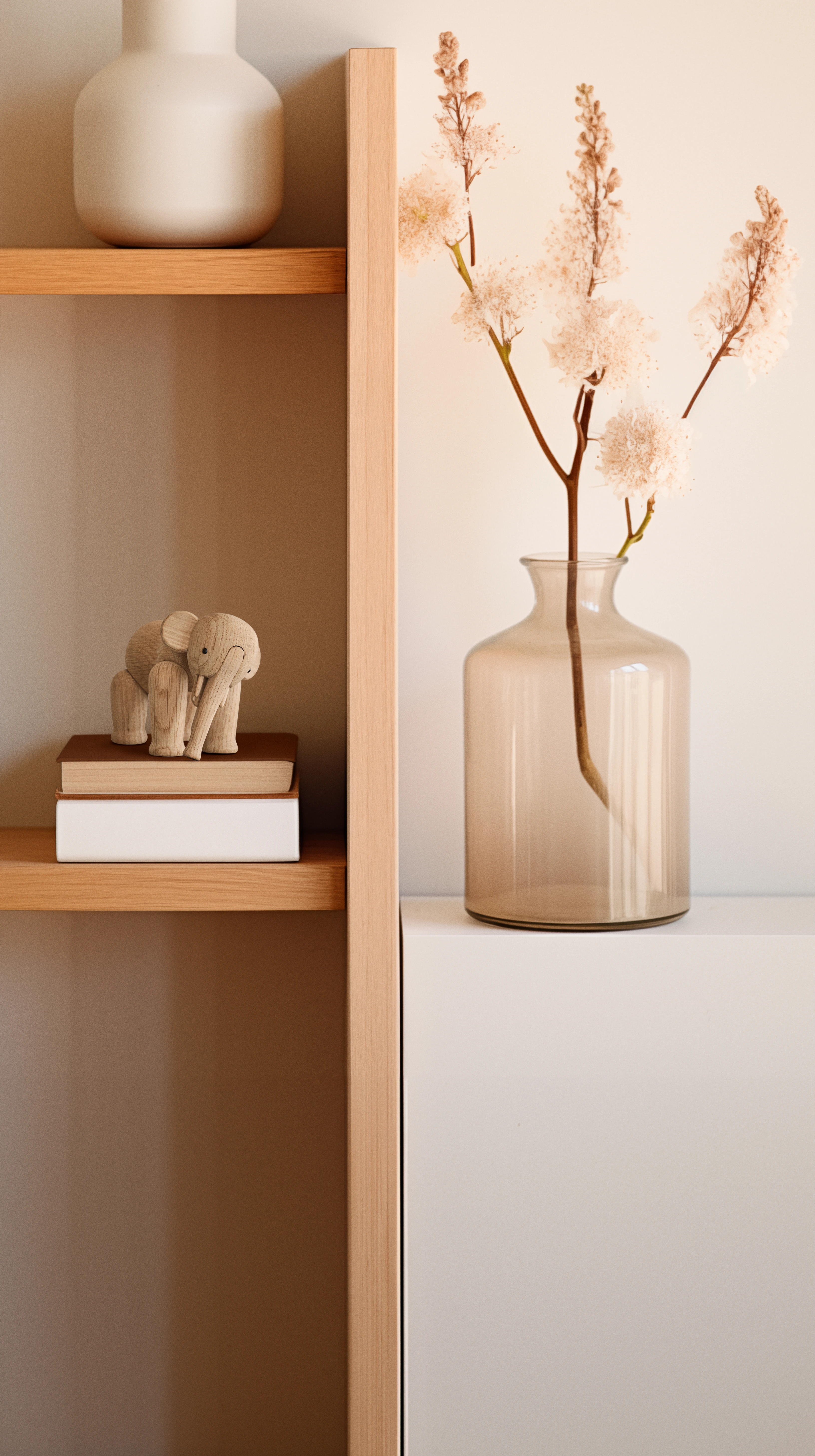 Elefant liliput fra Kay Bojesen i farven Eg, lavet af Træ