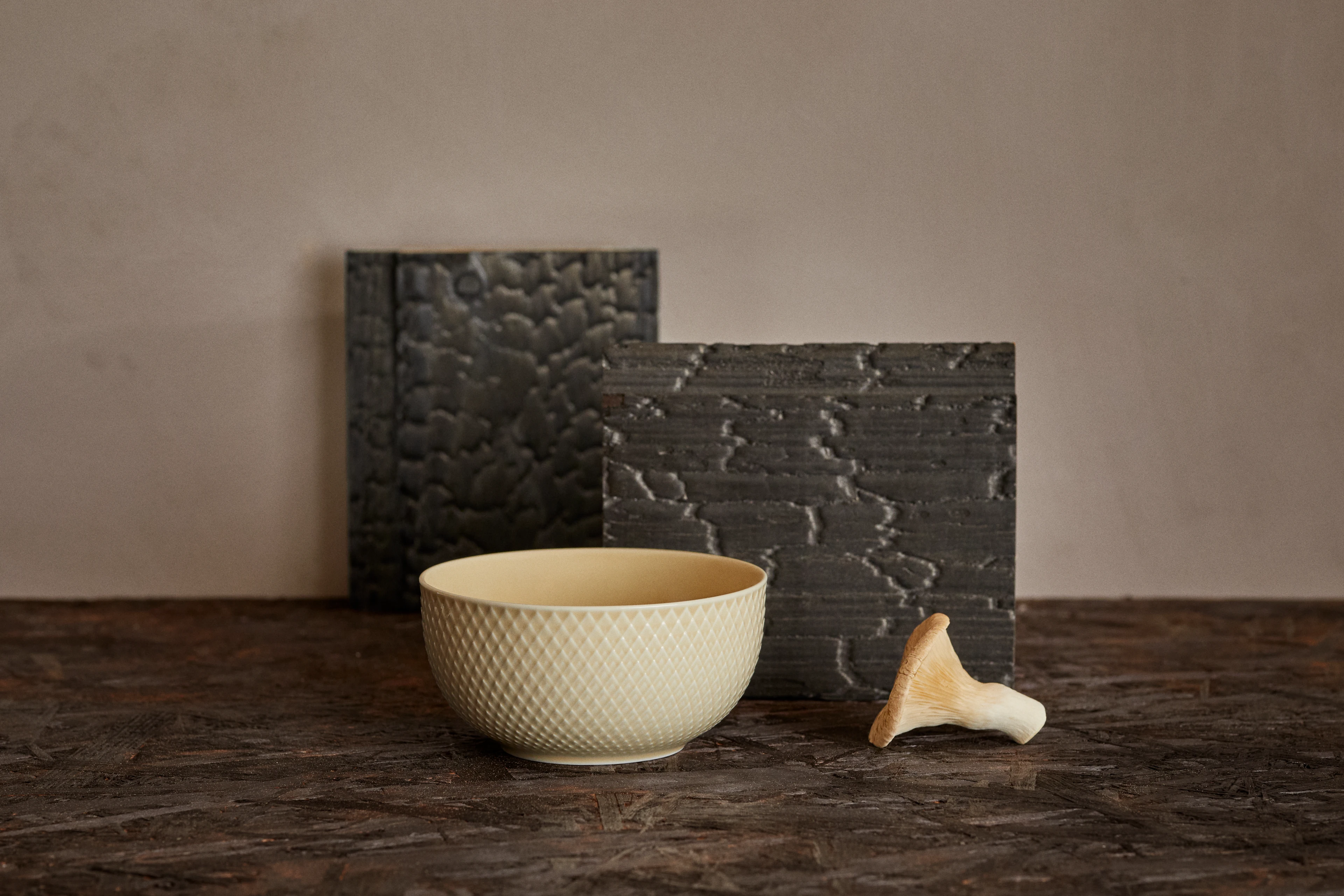 Skål Ø13 cm från Lyngby Porcelæn i färgen Marble, tillverkad av Keramik