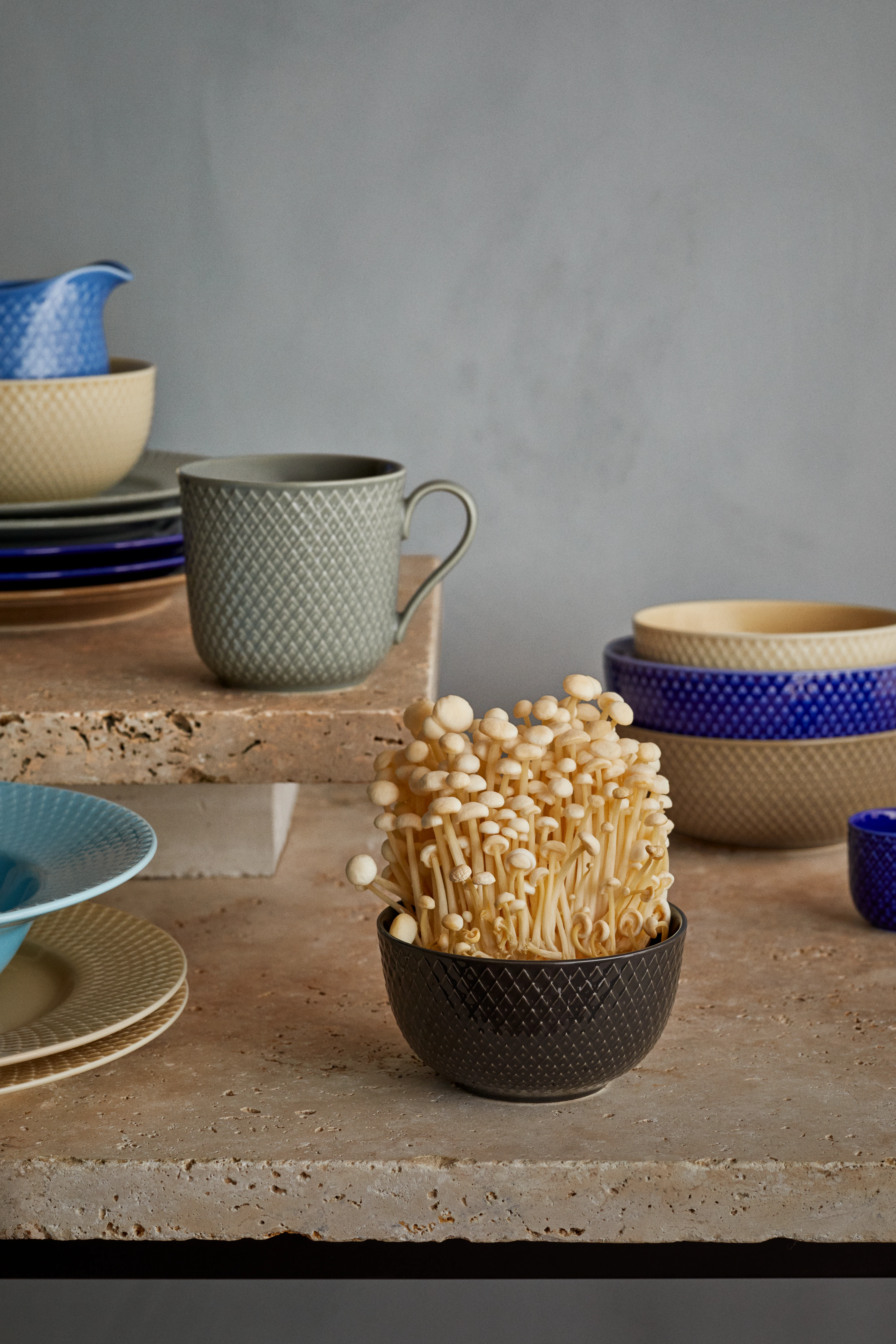 Skål Ø11 cm fra Lyngby Porcelæn i farven Slate, lavet af Keramik