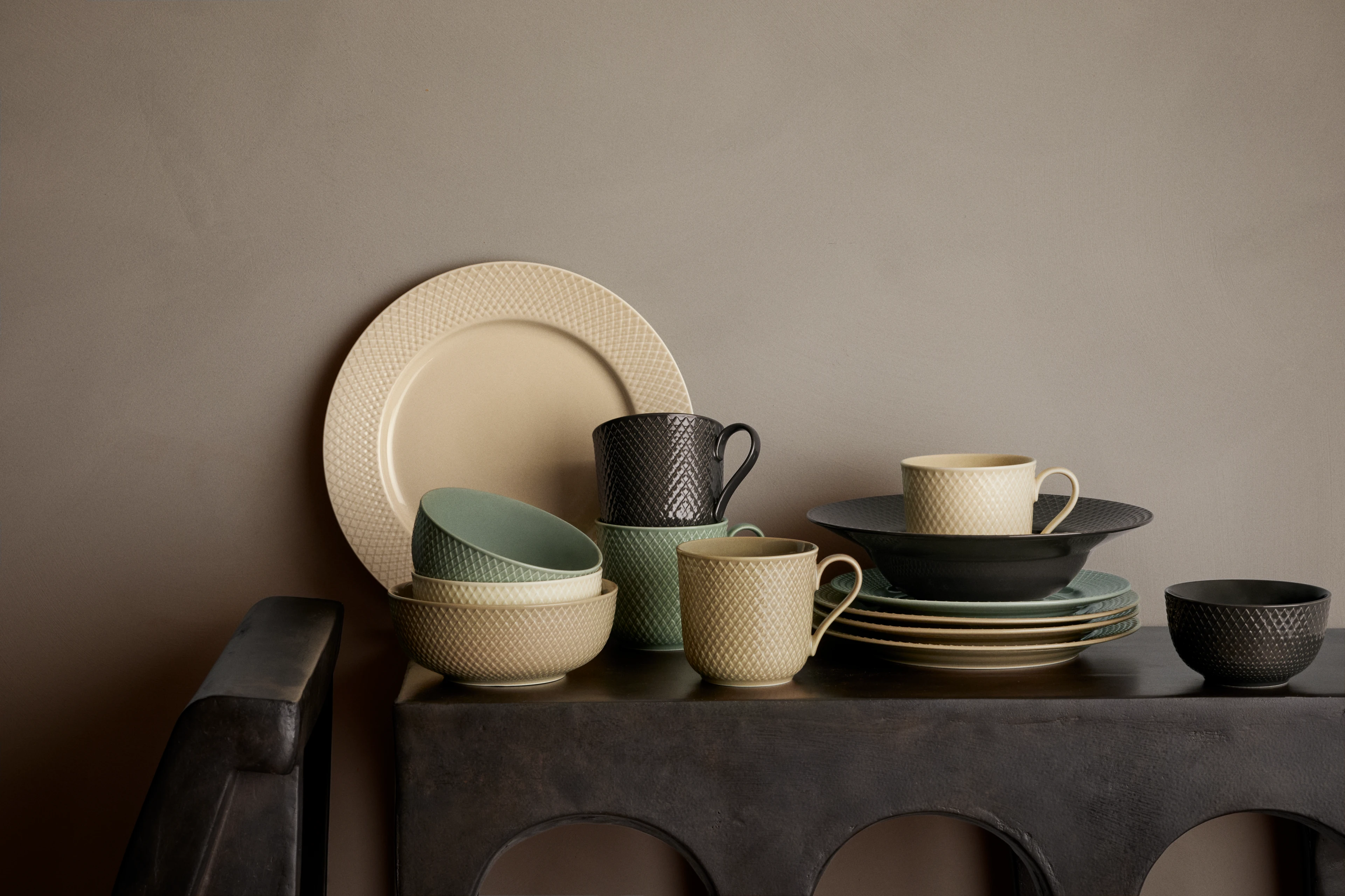 Dinner plate Ø27 cm from Lyngby Porcelæn in Marble color, made of Ceramics