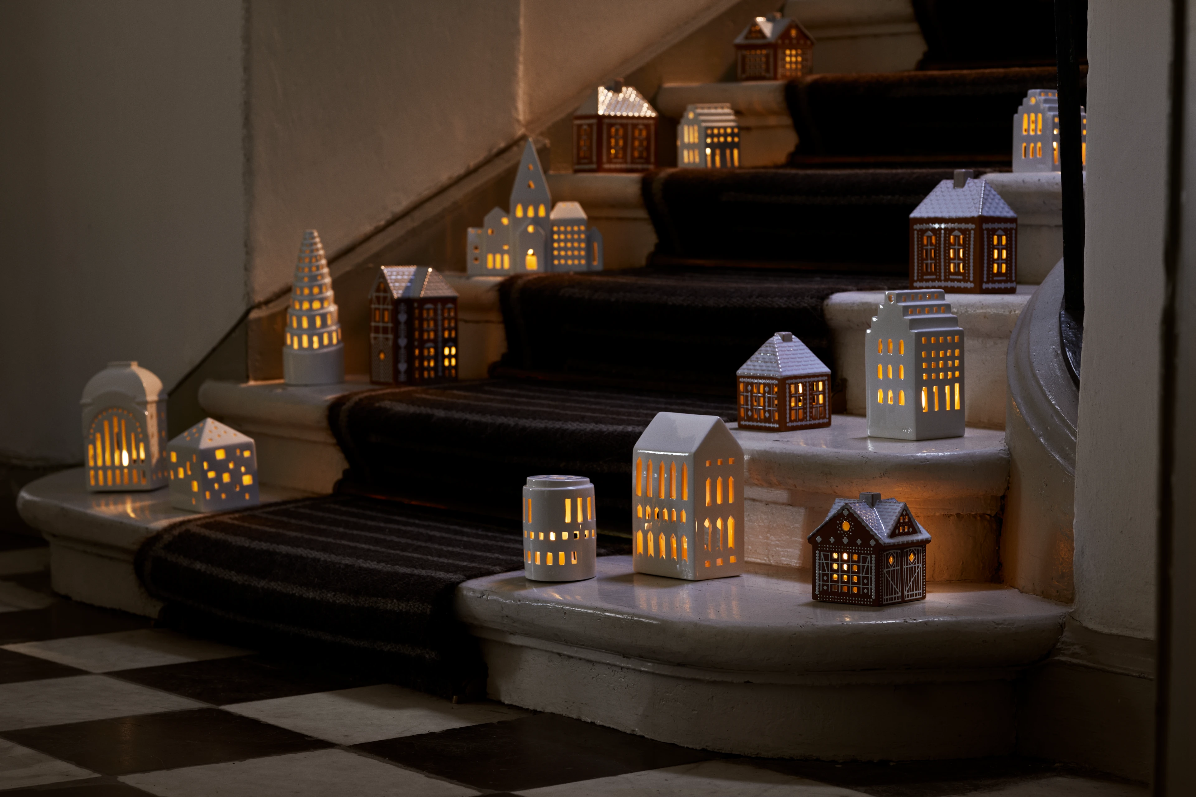 Lighthouse Christmas Stable H11.5 from Kähler  in Brown color, made of Ceramics